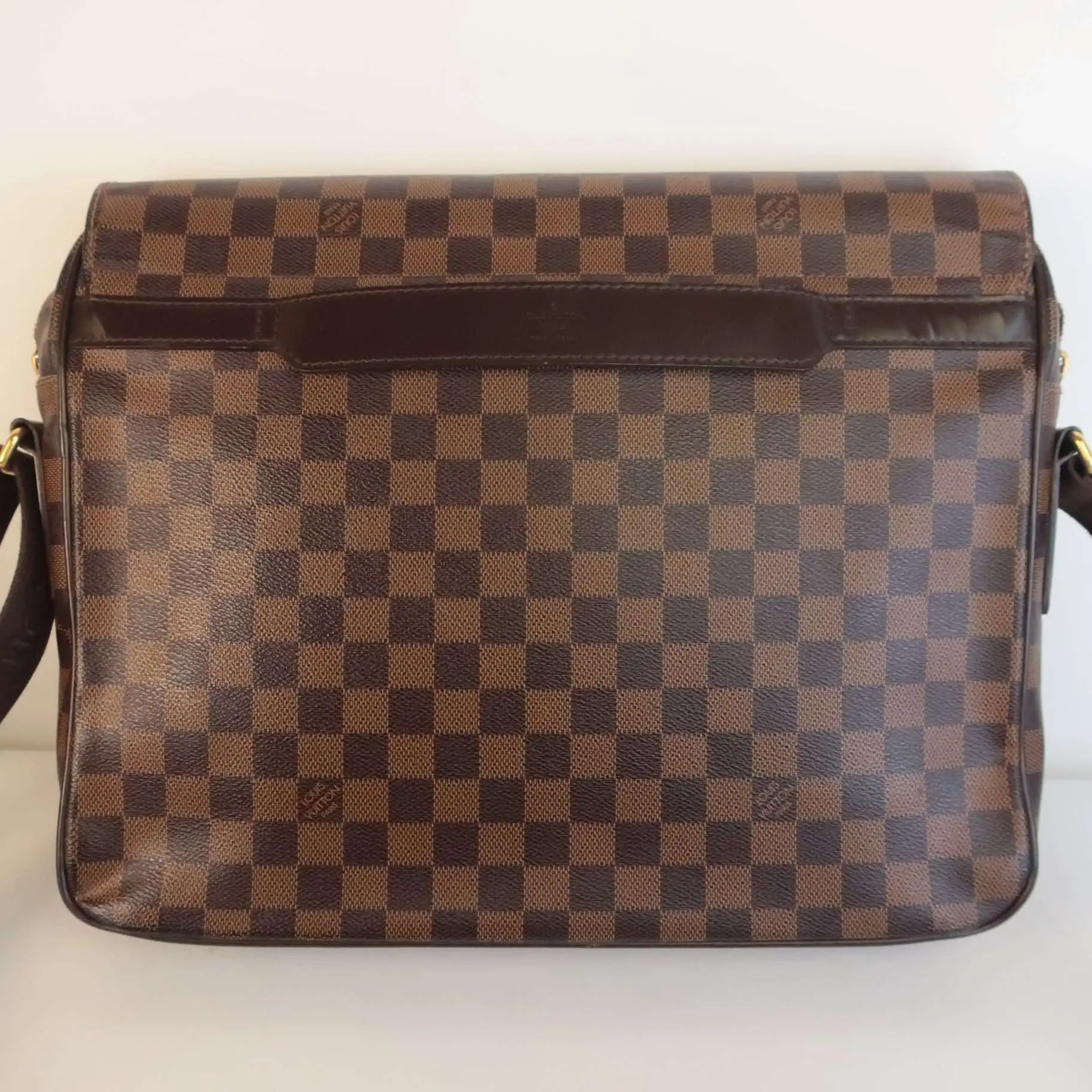 Louis Vuitton Damier Shelton GM Messenger - Image 4