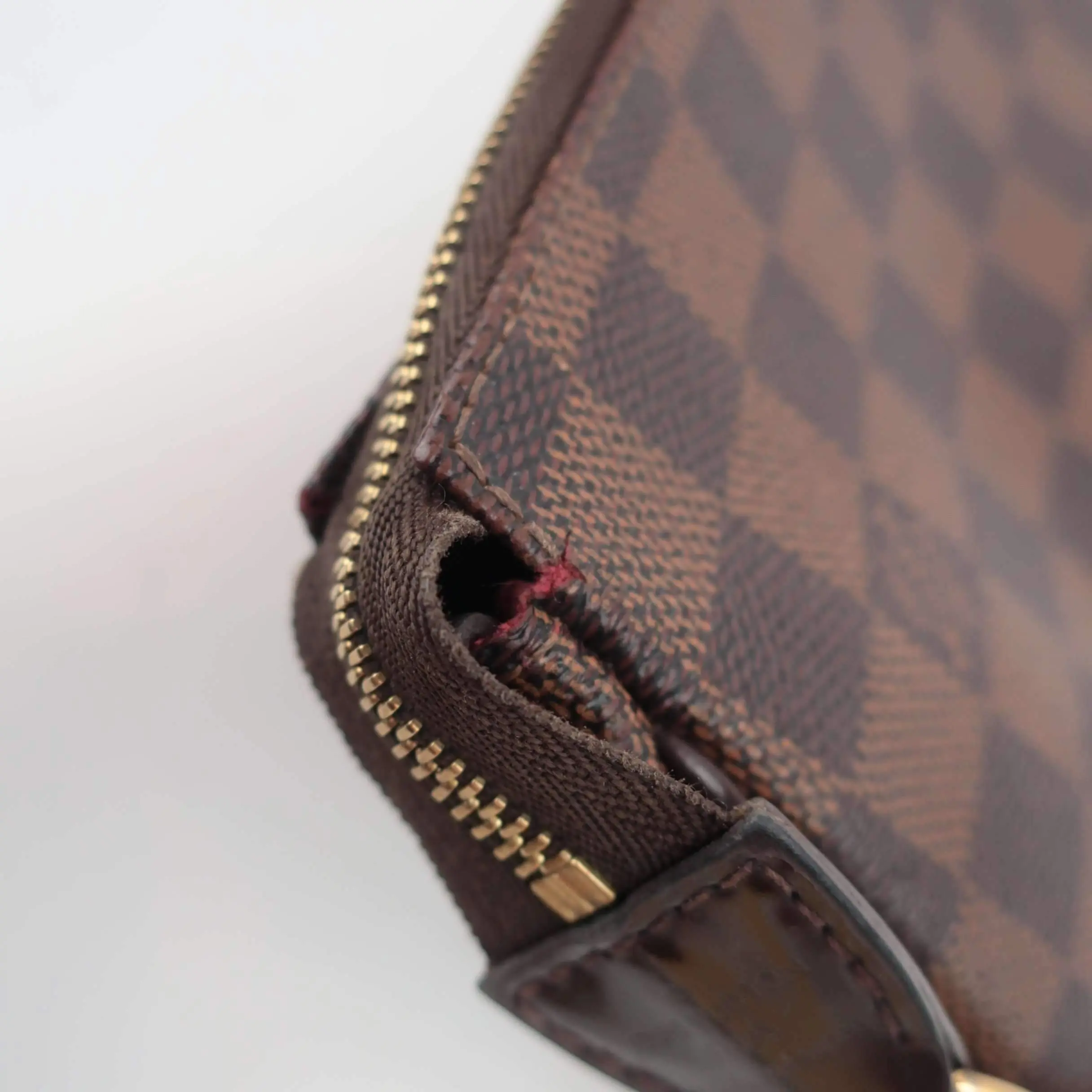 Louis Vuitton Damier Ebene Canvas Eva Clutch Bag - Image 22
