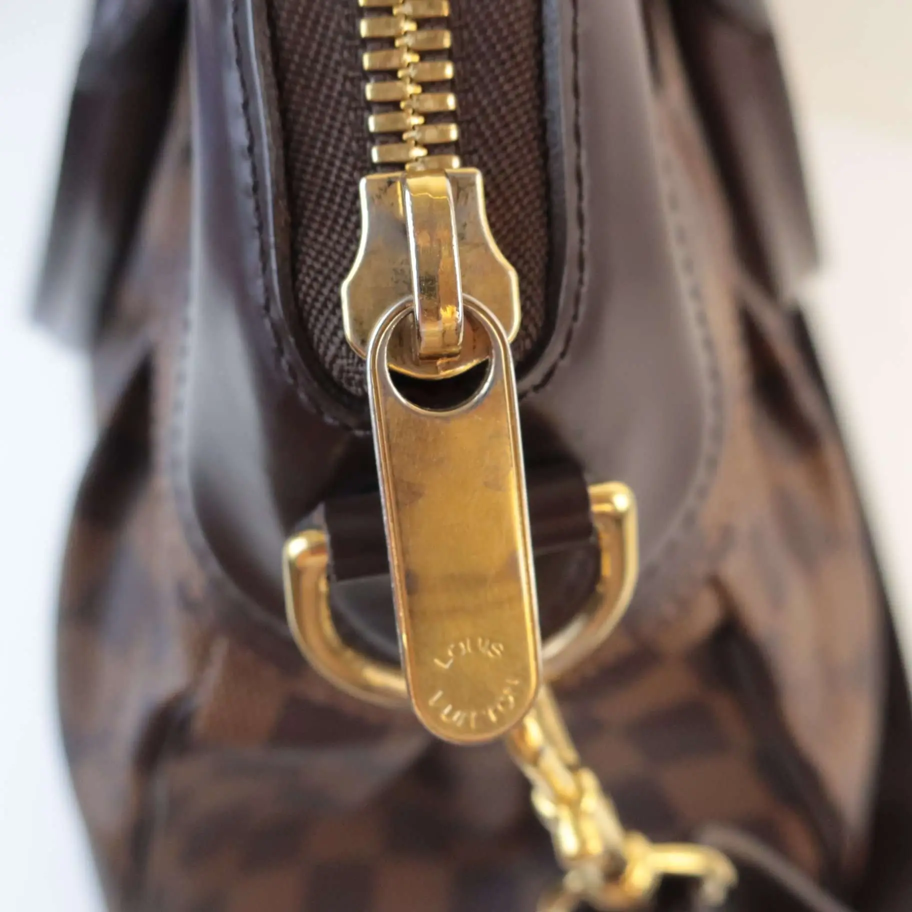 Louis Vuitton Damier Ebene Trevi PM Bag - Image 17