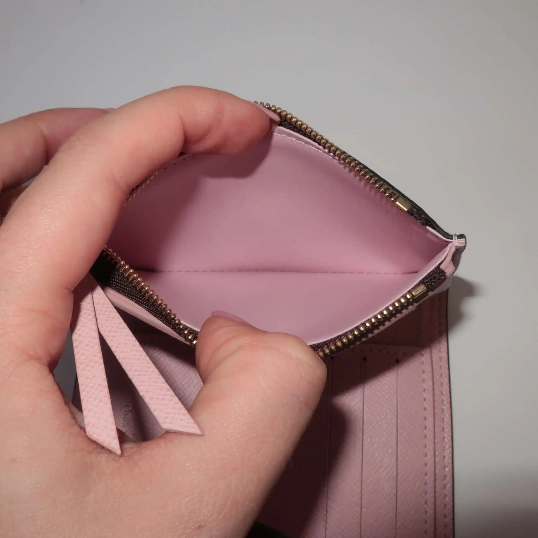 Louis Vuitton Damier Ebene Rose Ballerine Victorine Wallet - Image 7