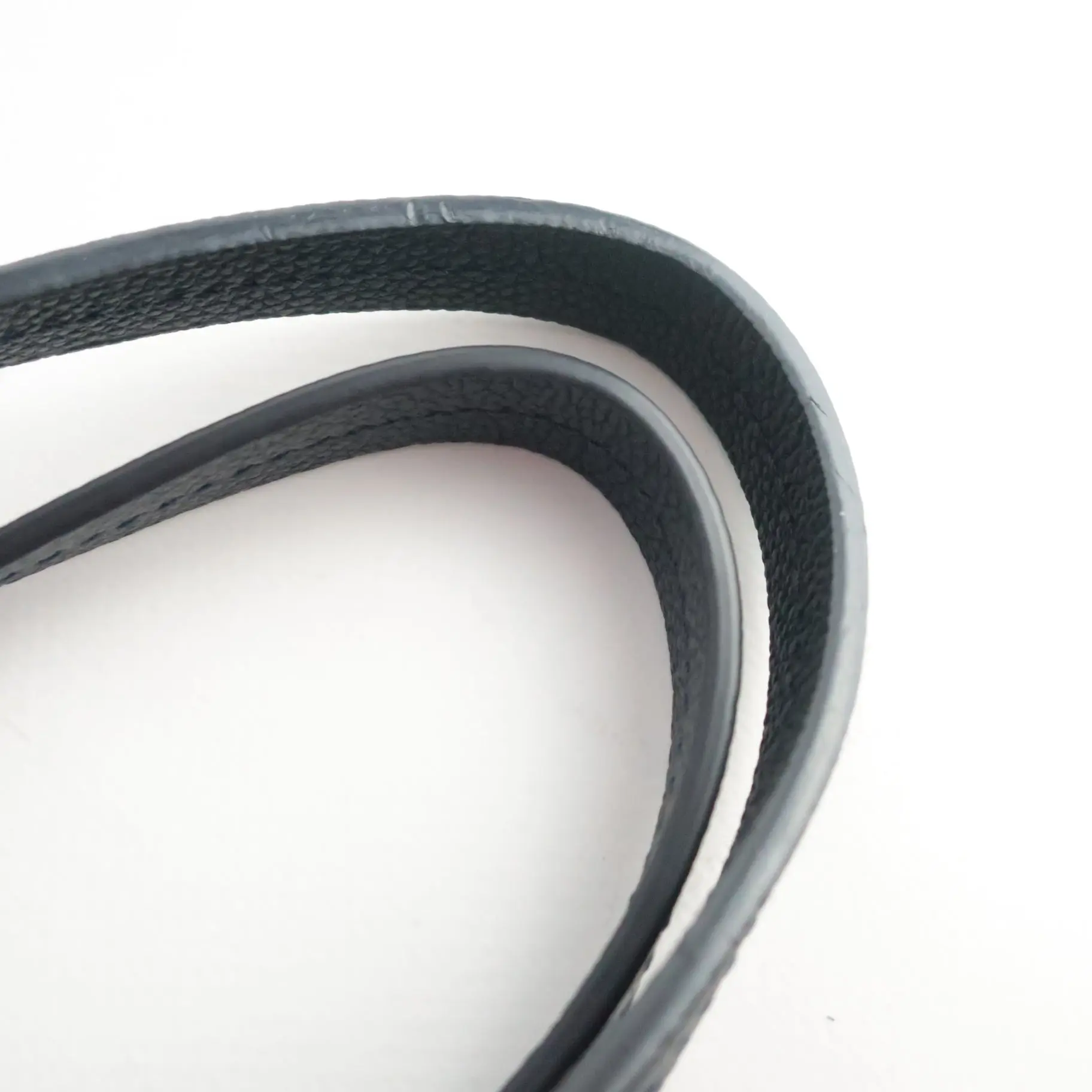Louis Vuitton Infini Empreinte Lumineuse MM Bag - Image 9