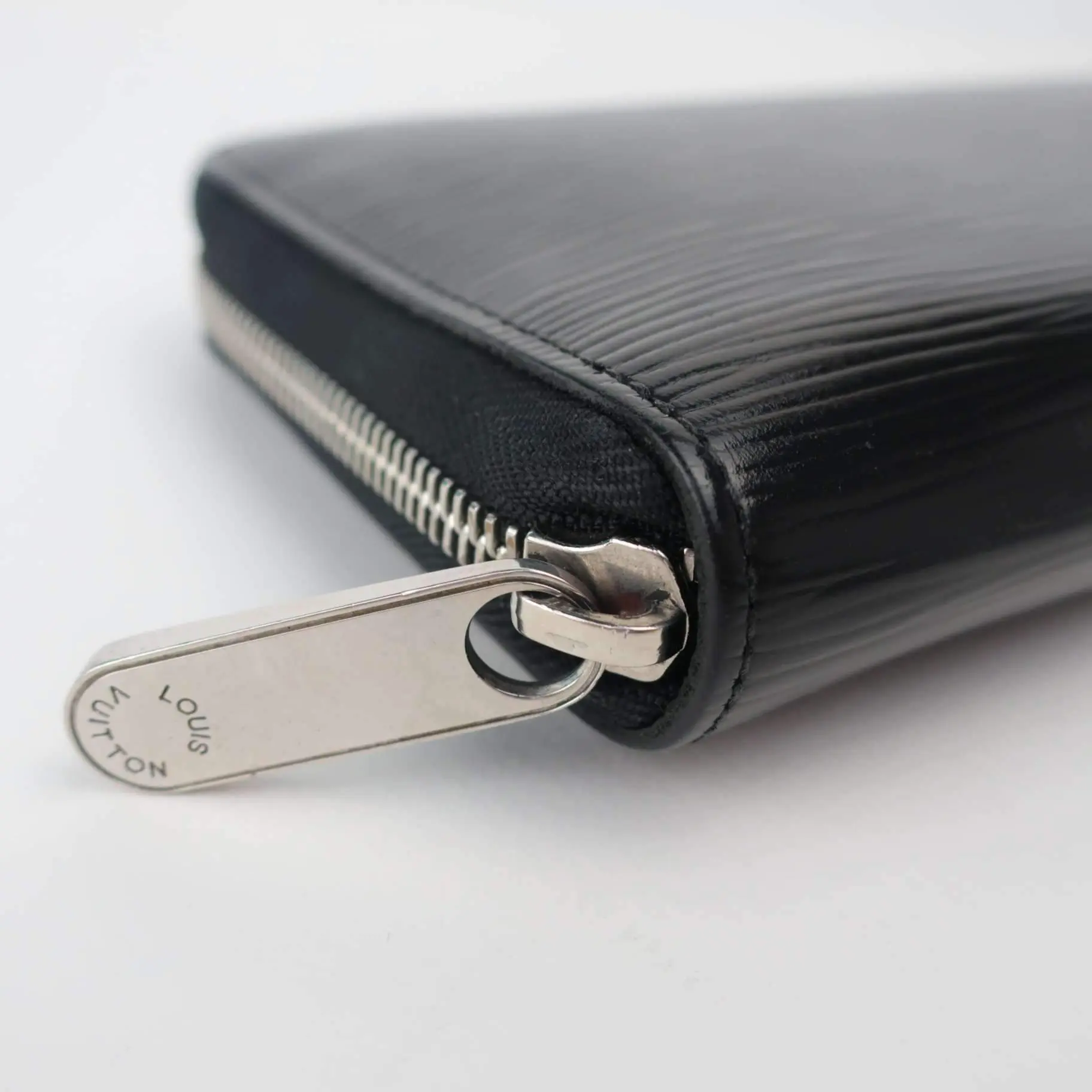Louis Vuitton Electric Epi Noir Wallet - Image 11