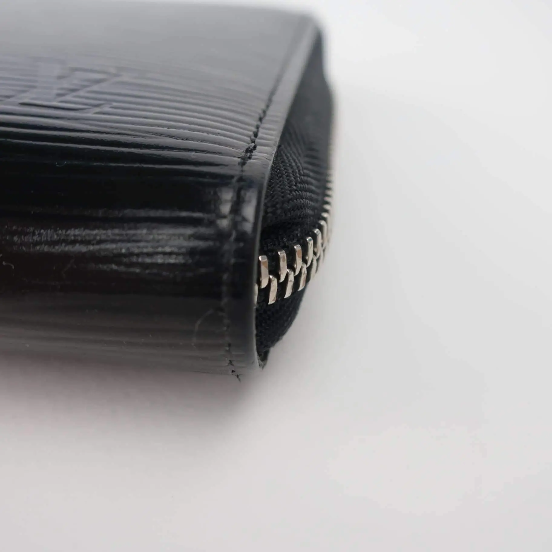Louis Vuitton Electric Epi Noir Wallet - Image 9