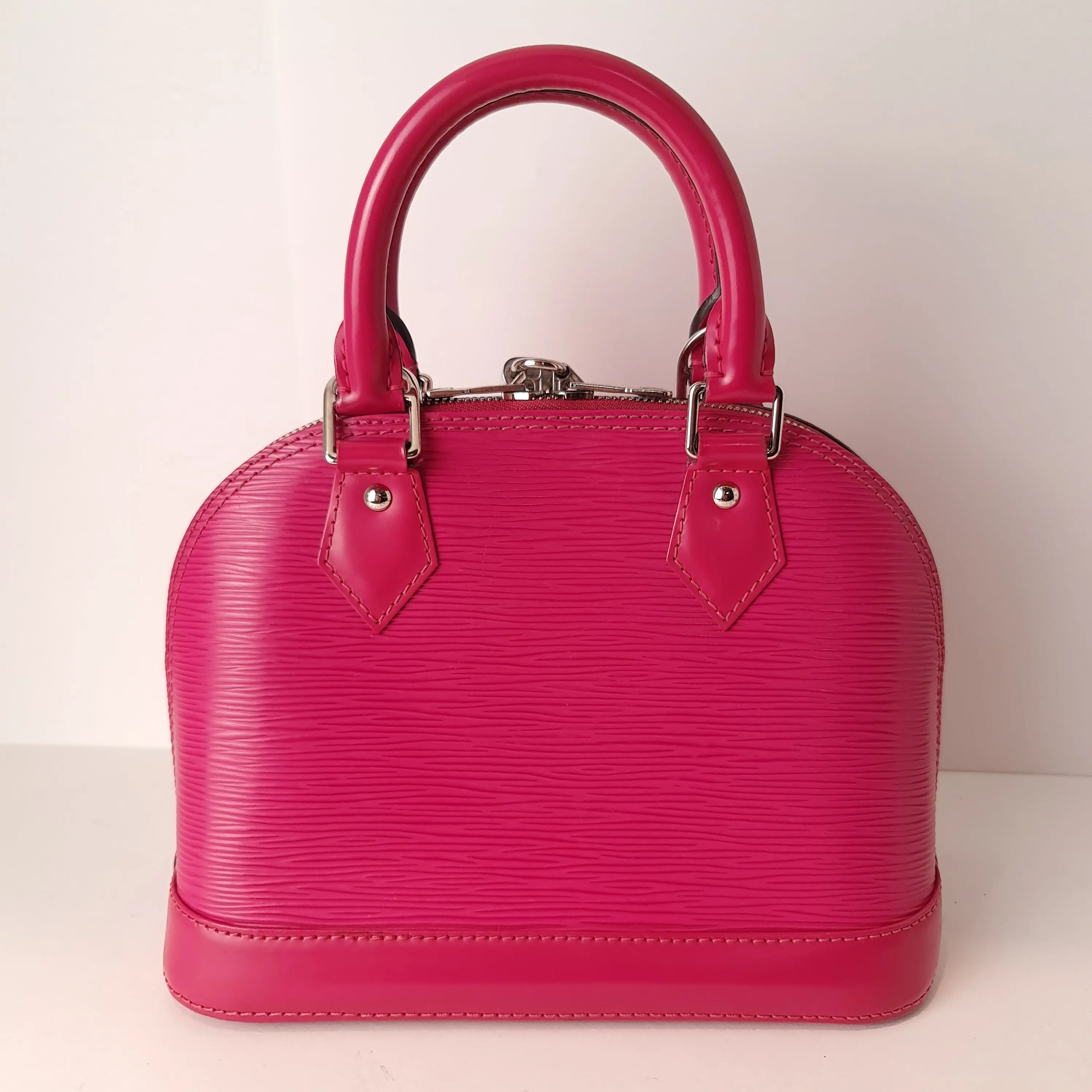 Louis Vuitton Raspberry Epi Alma BB Crossbody Bag - Image 8