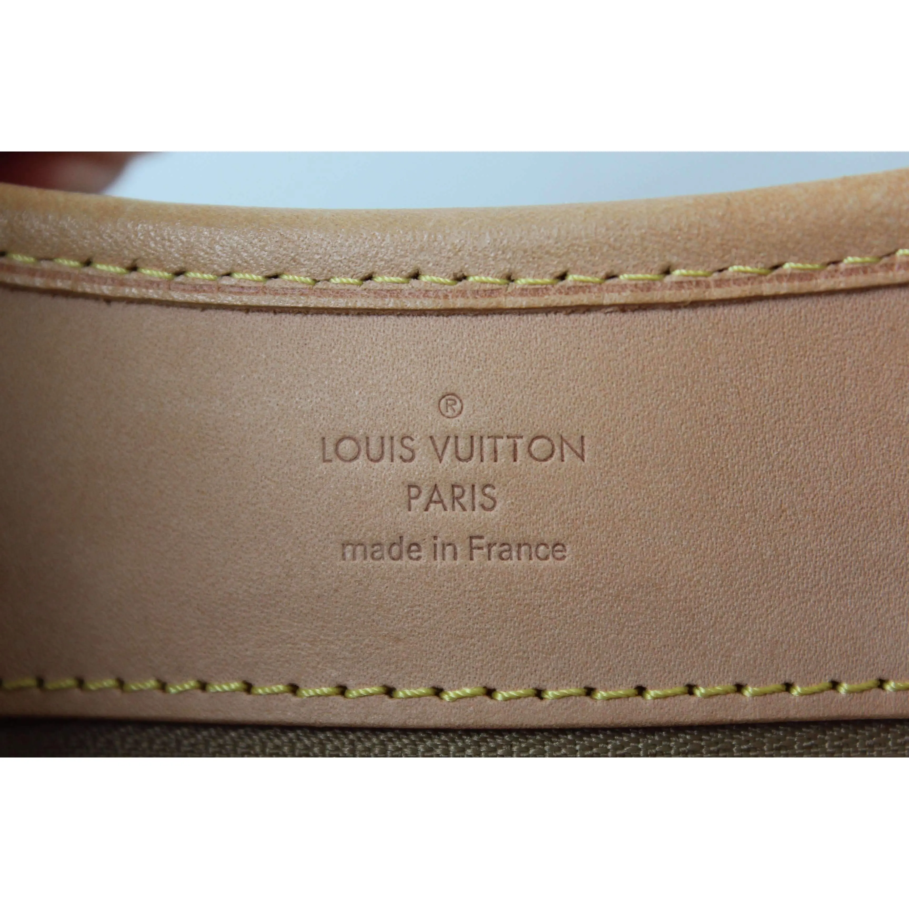 Louis Vuitton Etoile Shopper Monogram Bag - Image 2