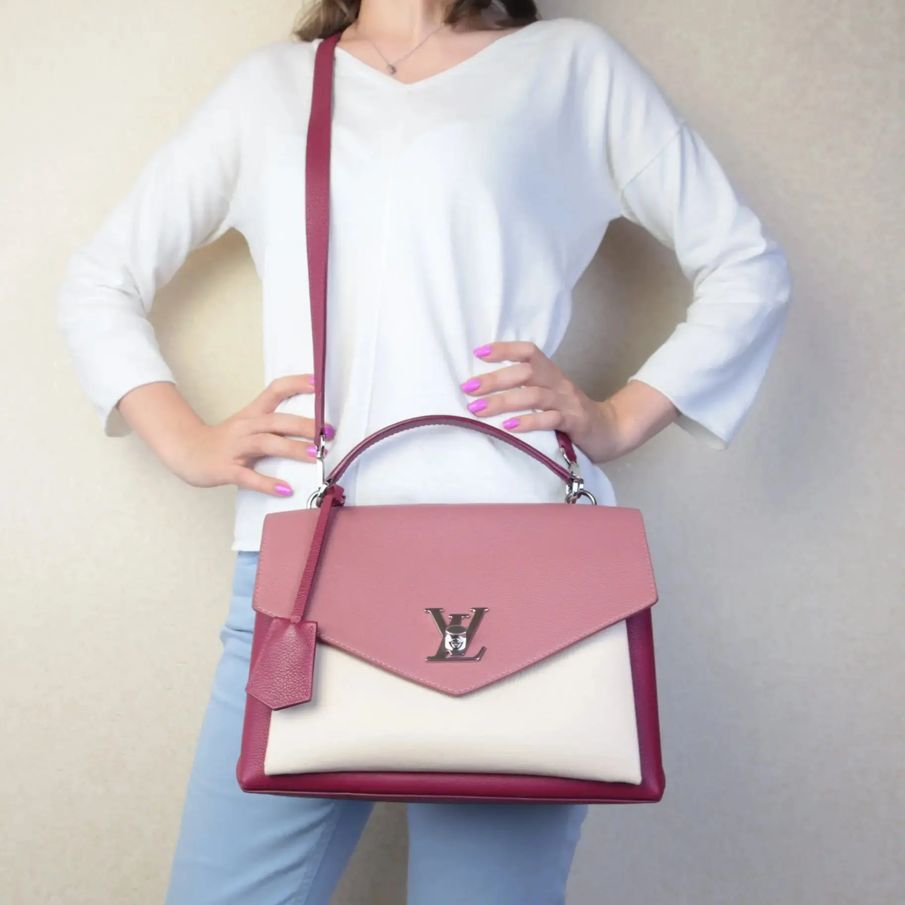 Louis Vuitton Fuchsia/Pink Pebbled Leather Mylockme Bag - Image 2