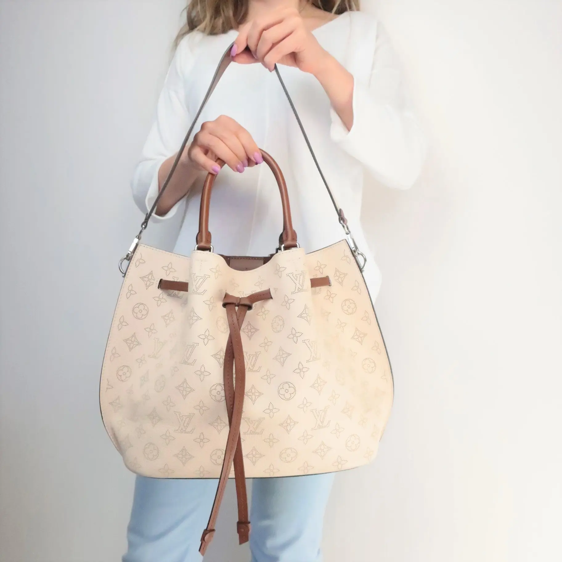 Louis Vuitton Galet Mahina Monogram Girolata Bag - Image 3