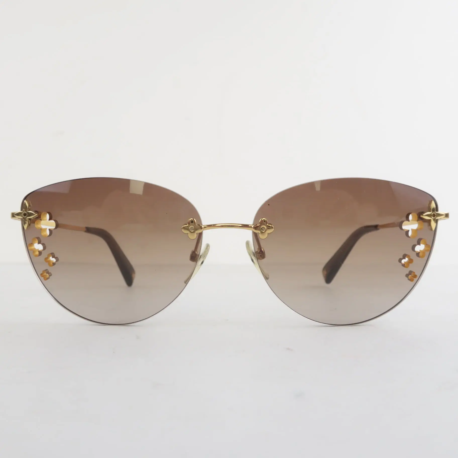 Louis Vuitton Desmayo Cat Eye Sunglasses - Image 3
