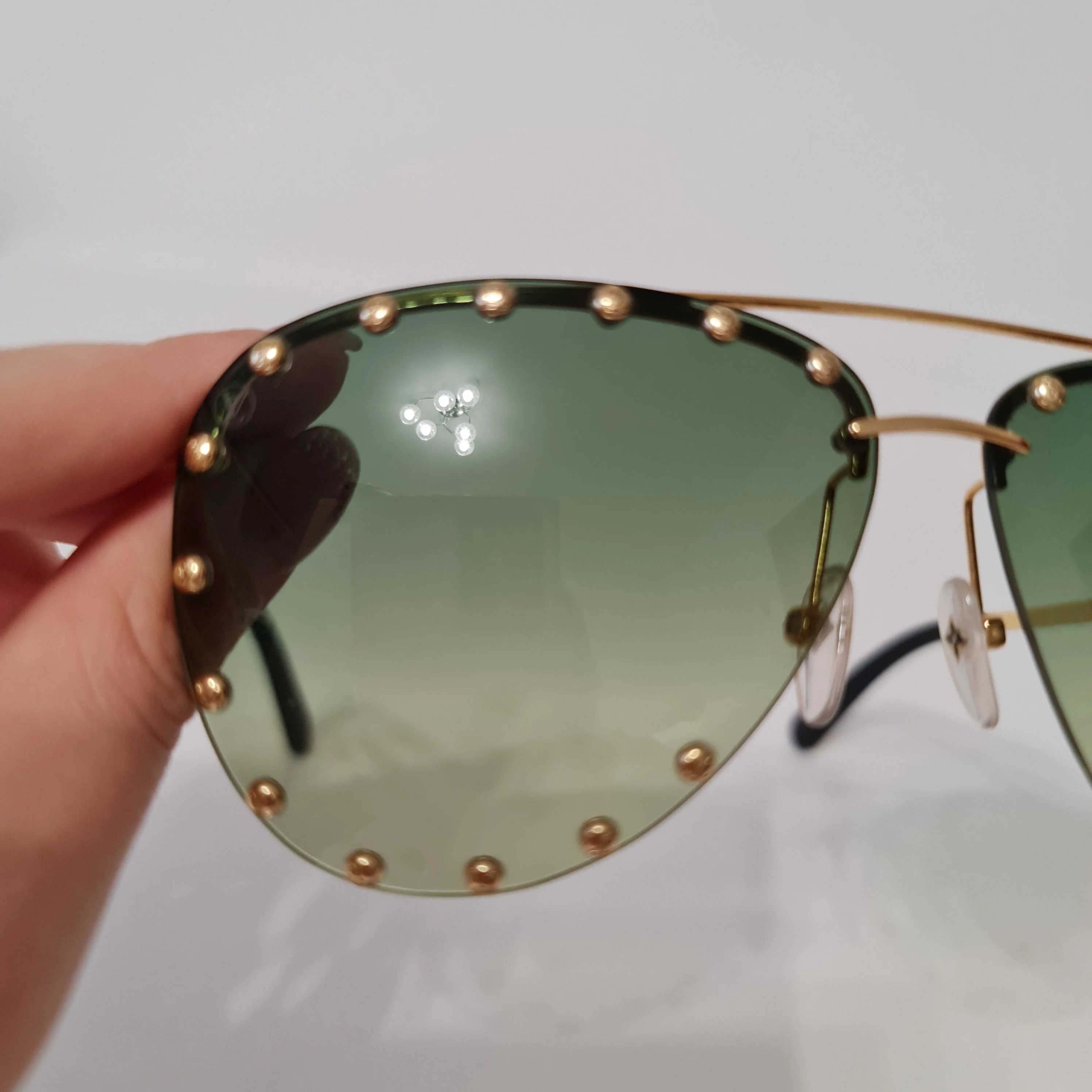 Louis Vuitton Green Olive Party Sunglasses (743) - Image 4