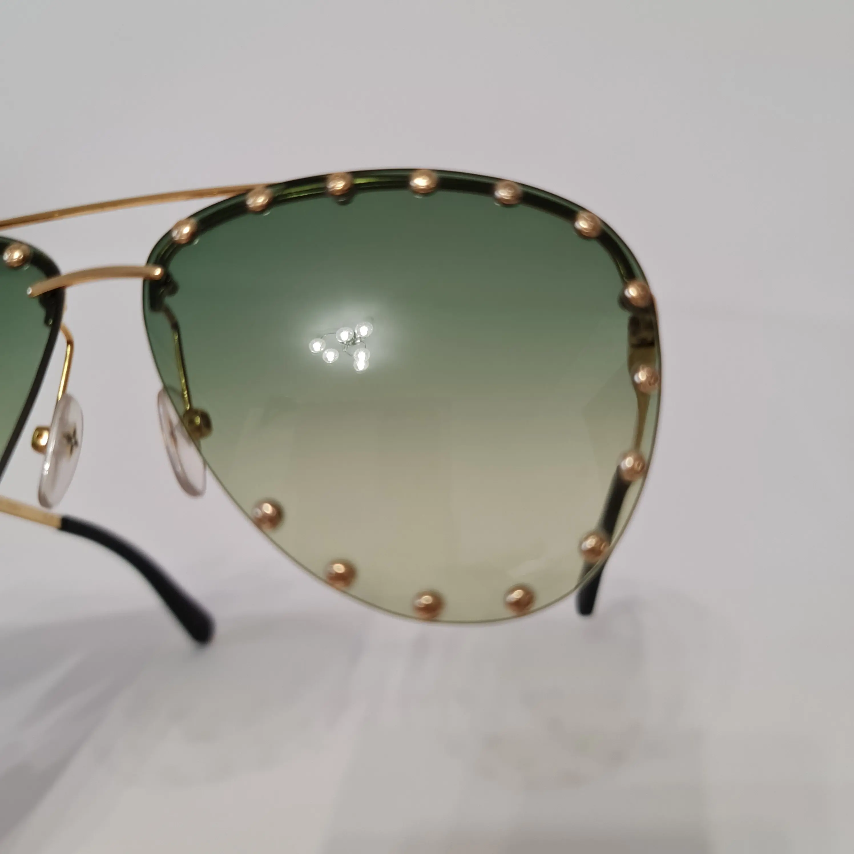 Louis Vuitton Green Olive Party Sunglasses (743) - Image 6