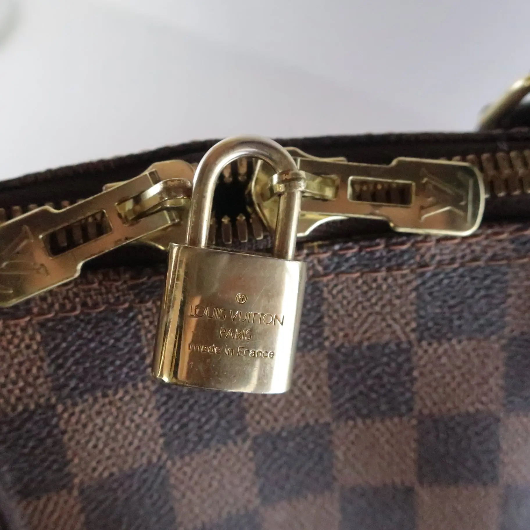 Louis Vuitton Damier Ebene Keepall 55 Bandouliere - Image 11