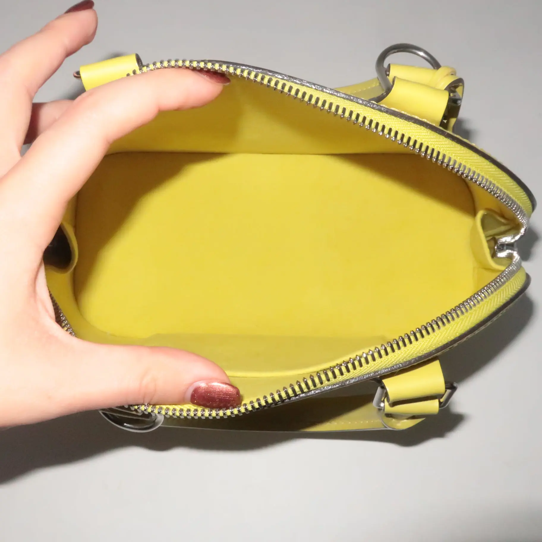 Louis Vuitton Lime Epi Alma BB Crossbody Bag - Image 15