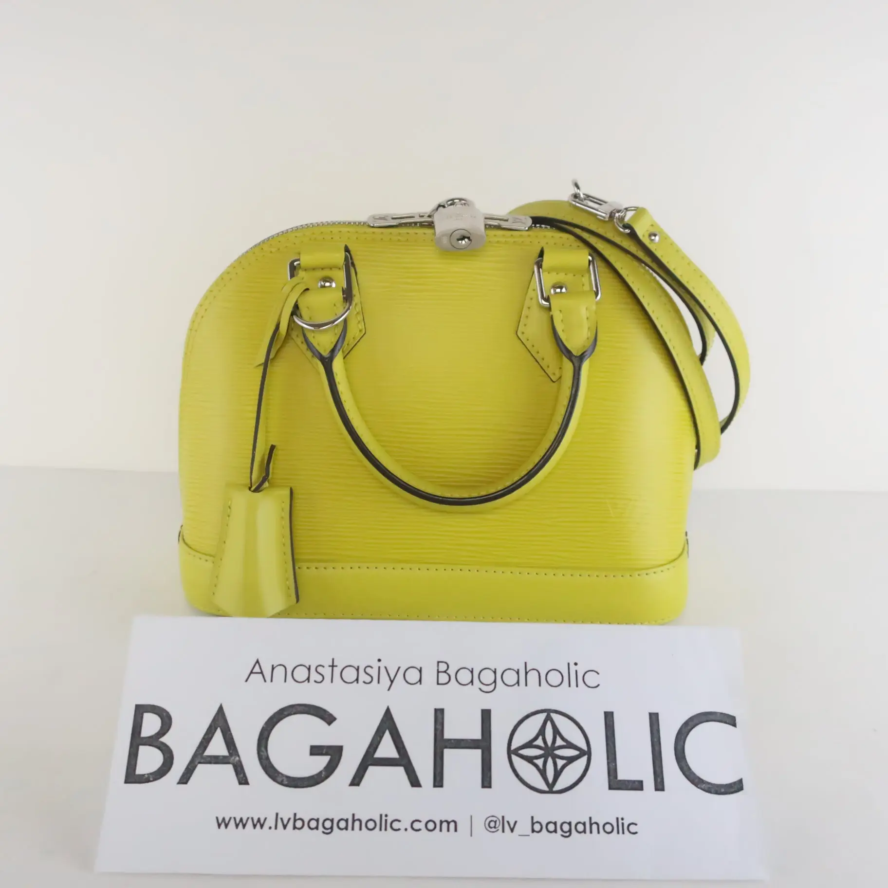 Louis Vuitton Lime Epi Alma BB Crossbody Bag - Image 3
