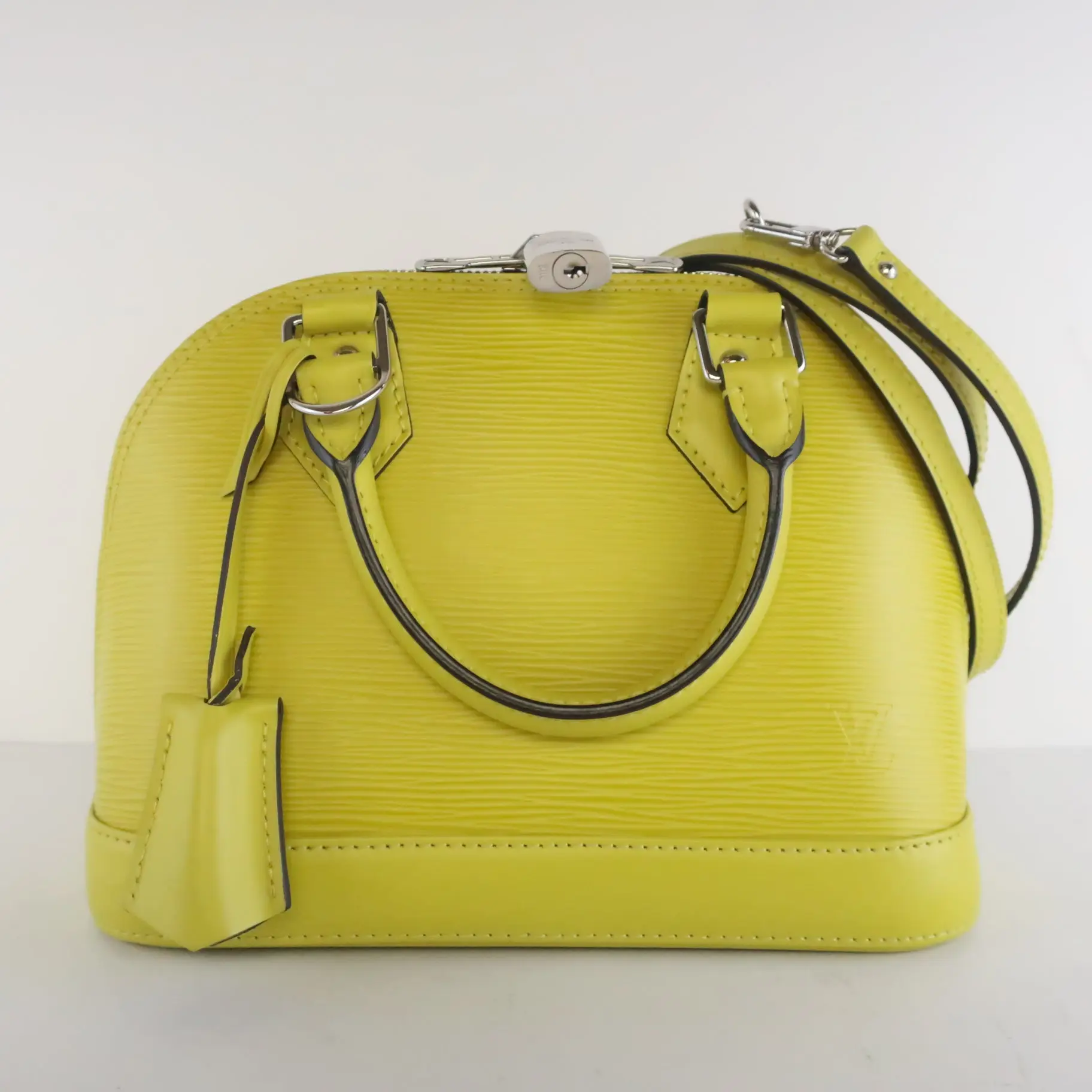 Louis Vuitton Lime Epi Alma BB Crossbody Bag - Image 4