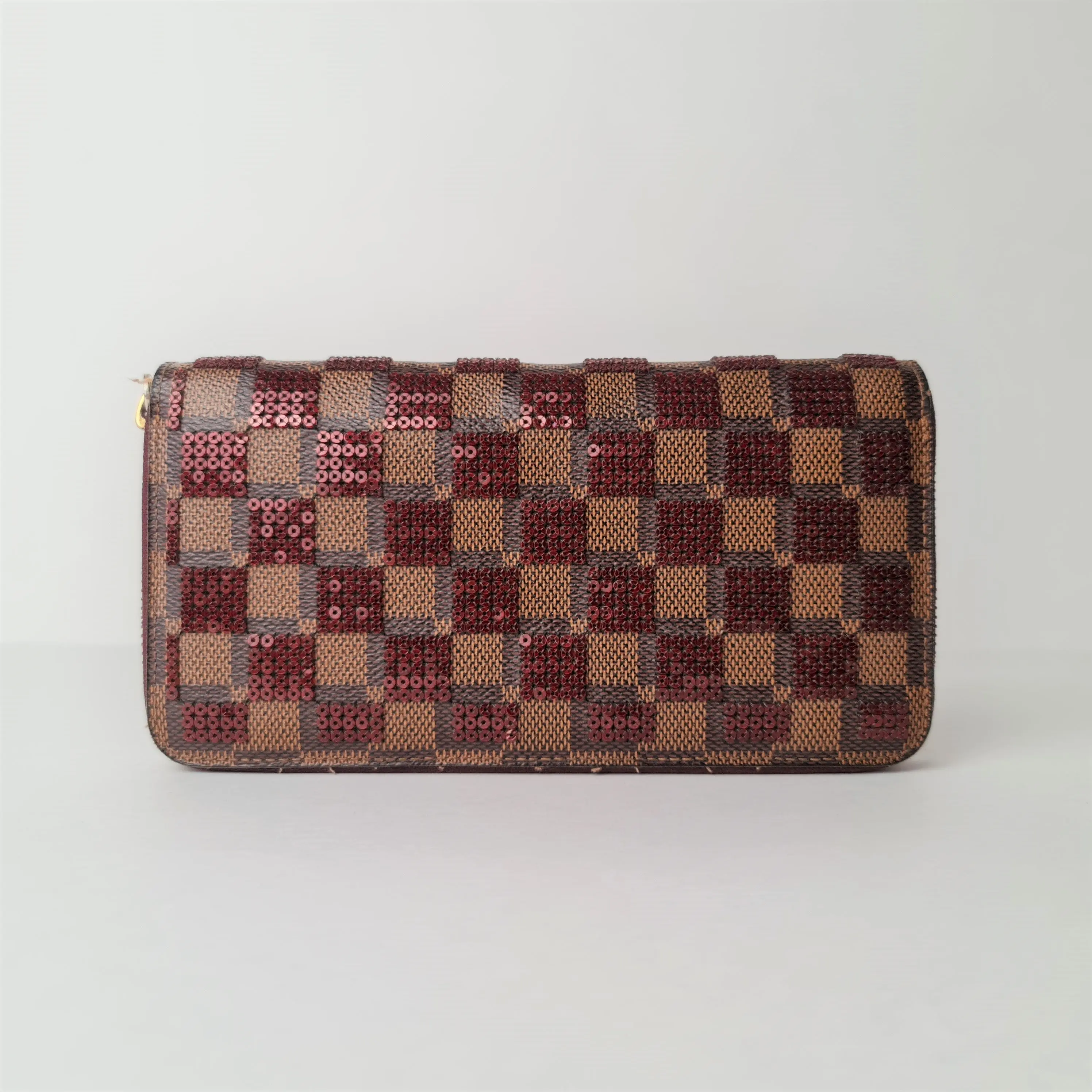 Louis Vuitton Limited Edition Bordeaux Damier Paillettes Zippy Wallet (748) - Image 10