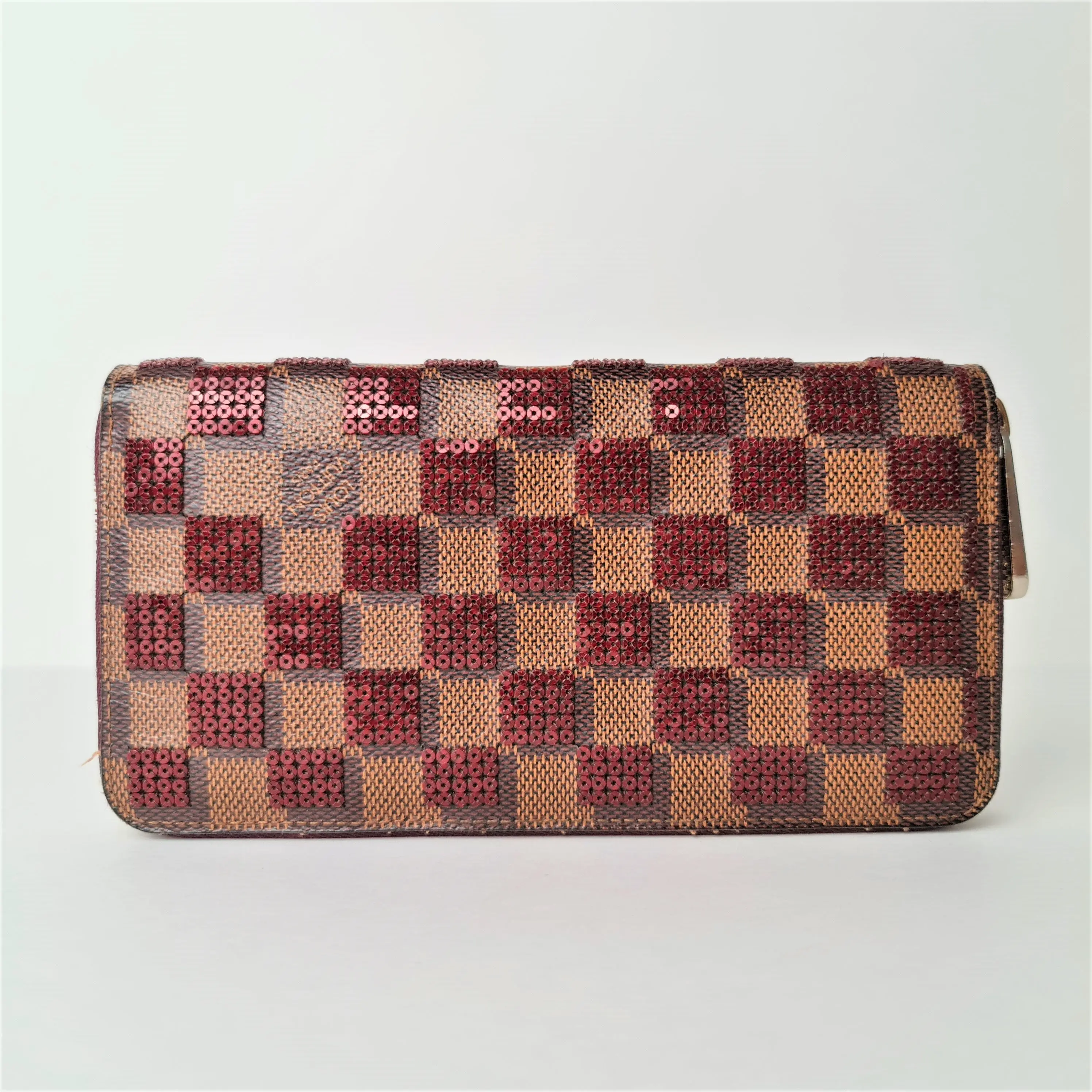 Louis Vuitton Limited Edition Bordeaux Damier Paillettes Zippy Wallet (748) - Image 3