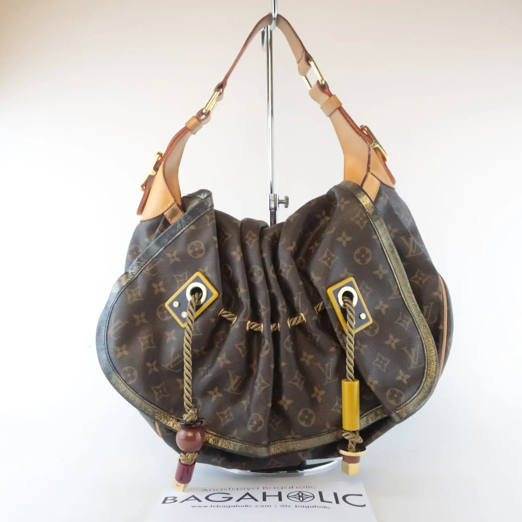 Louis Vuitton Limited Edition Monogram Kalahari GM Bag - Image 3