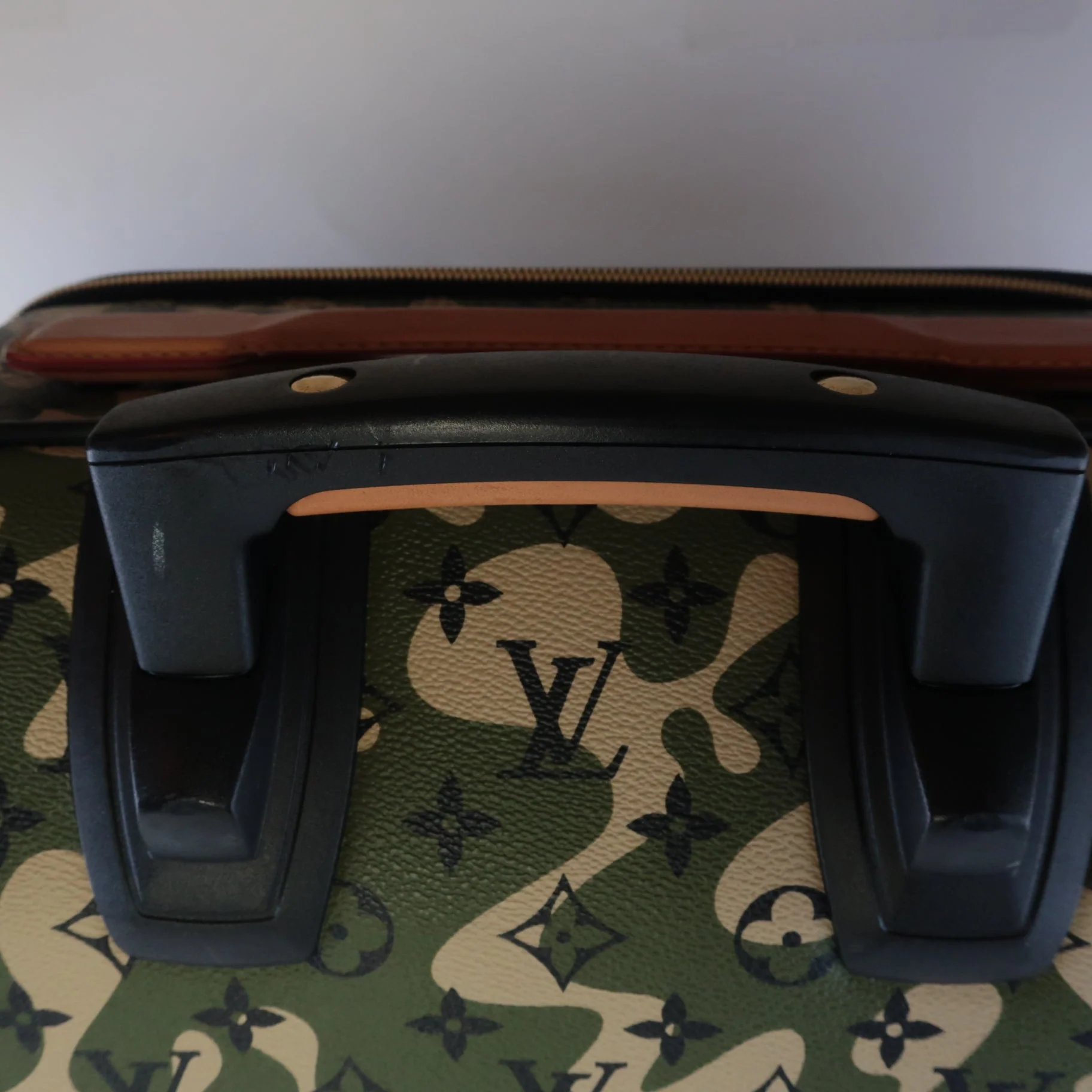Louis Vuitton Limited Edition Monogramouflage Pegase 55 Suitcase (732) - Image 12
