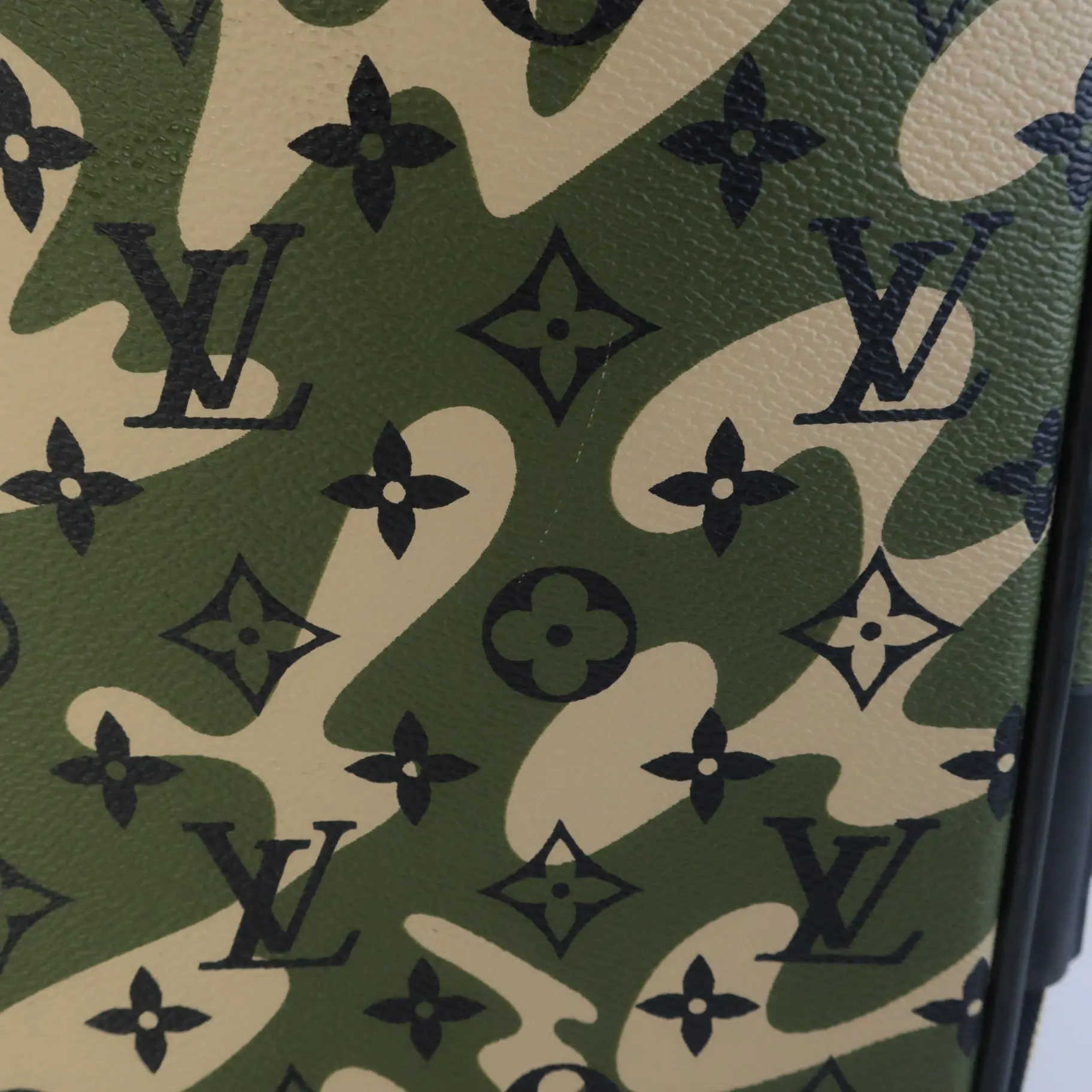 Louis Vuitton Limited Edition Monogramouflage Pegase 55 Suitcase (732) - Image 5