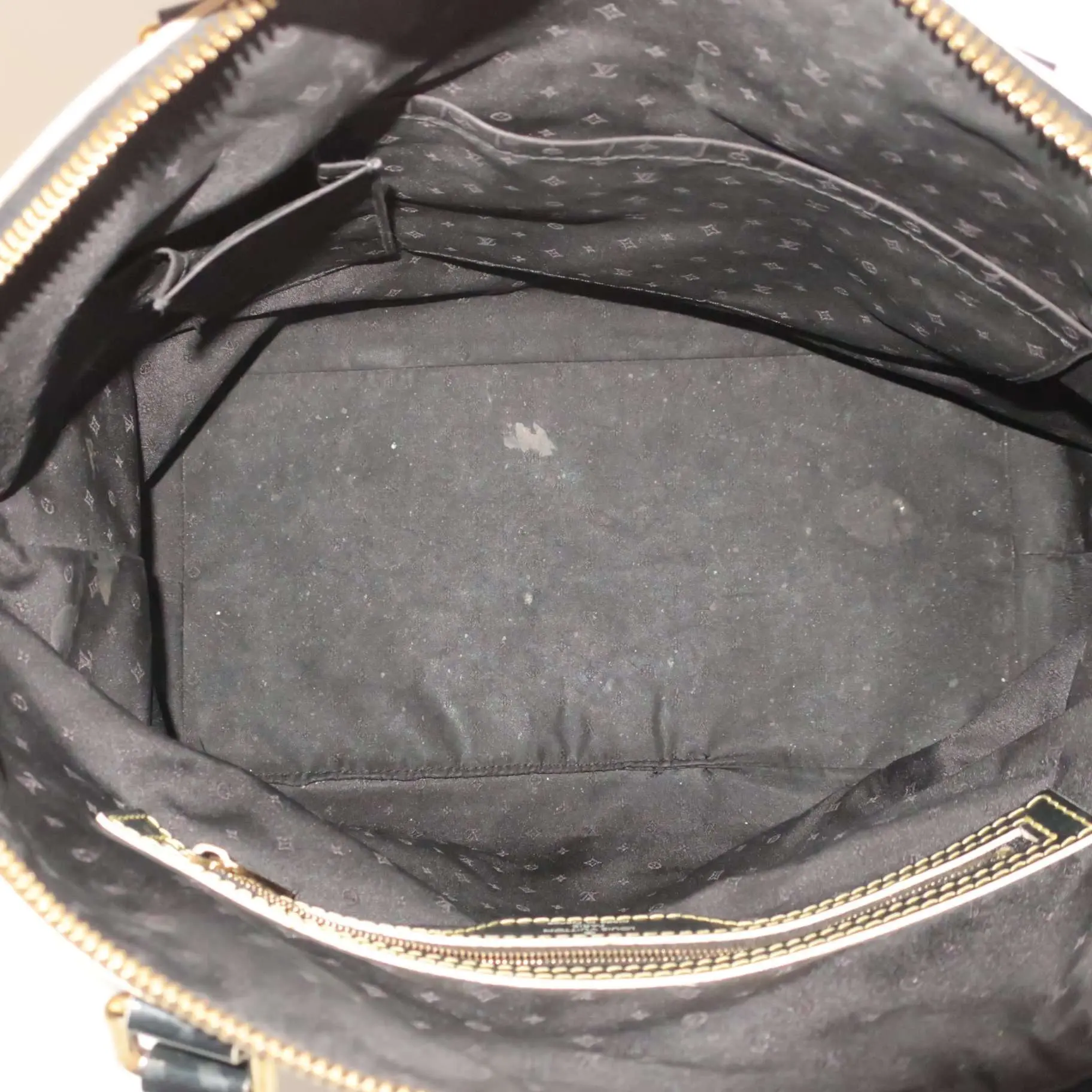 Louis Vuitton Lockit MM Suhali Leather Handbag - Image 8