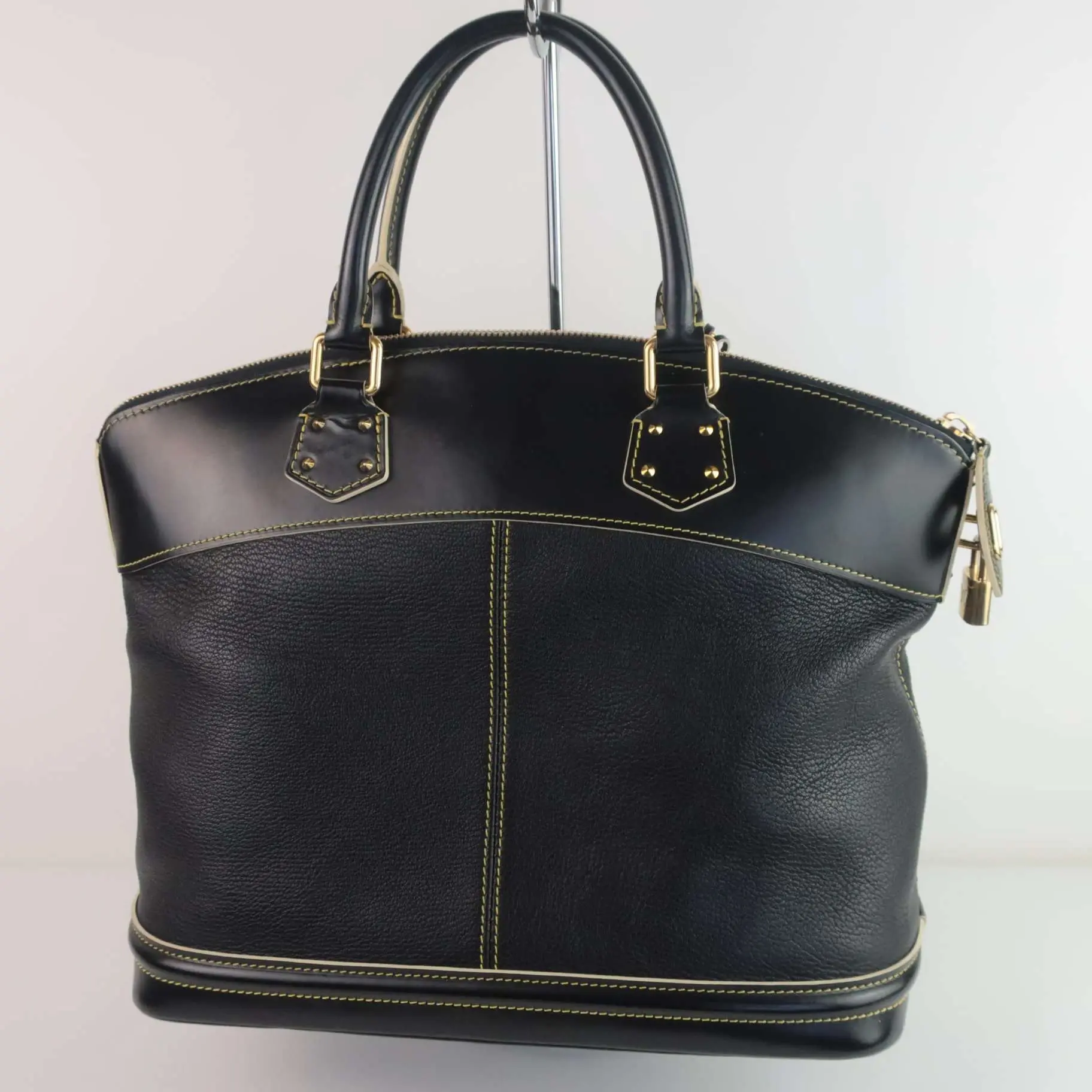Louis Vuitton Lockit MM Suhali Leather Handbag - Image 11
