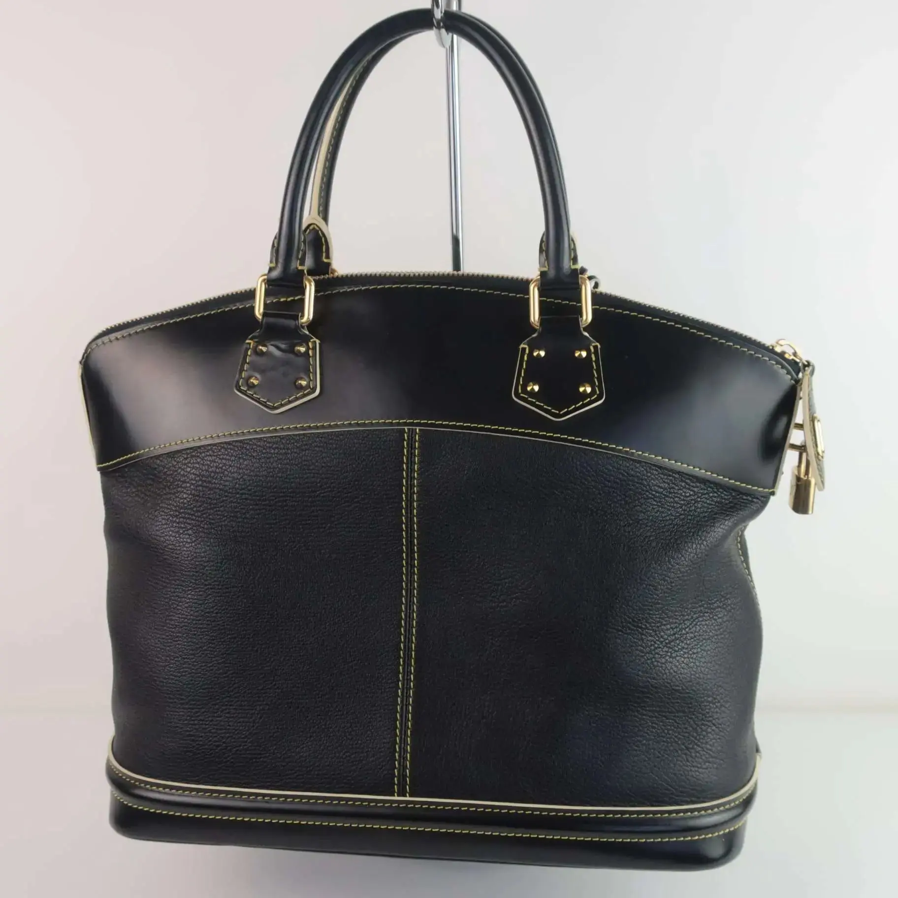 Louis Vuitton Lockit MM Suhali Leather Handbag - Image 4