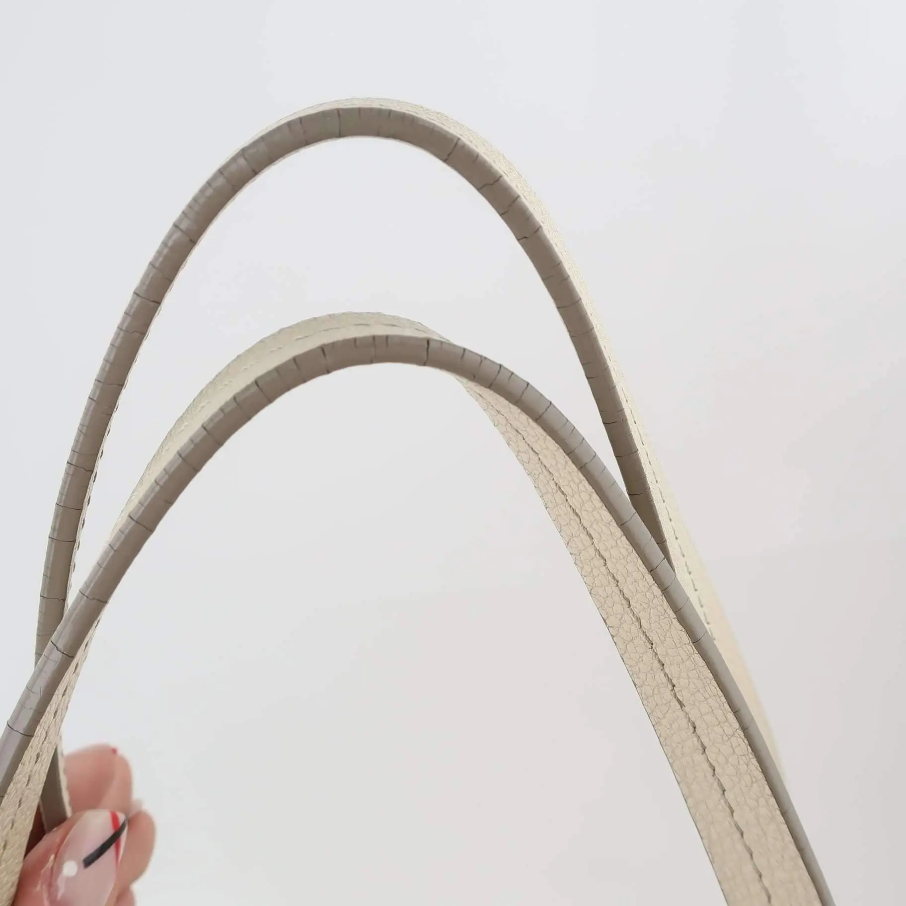 Louis Vuitton Lumineuse PM Empreinte Neige Bag - Image 10