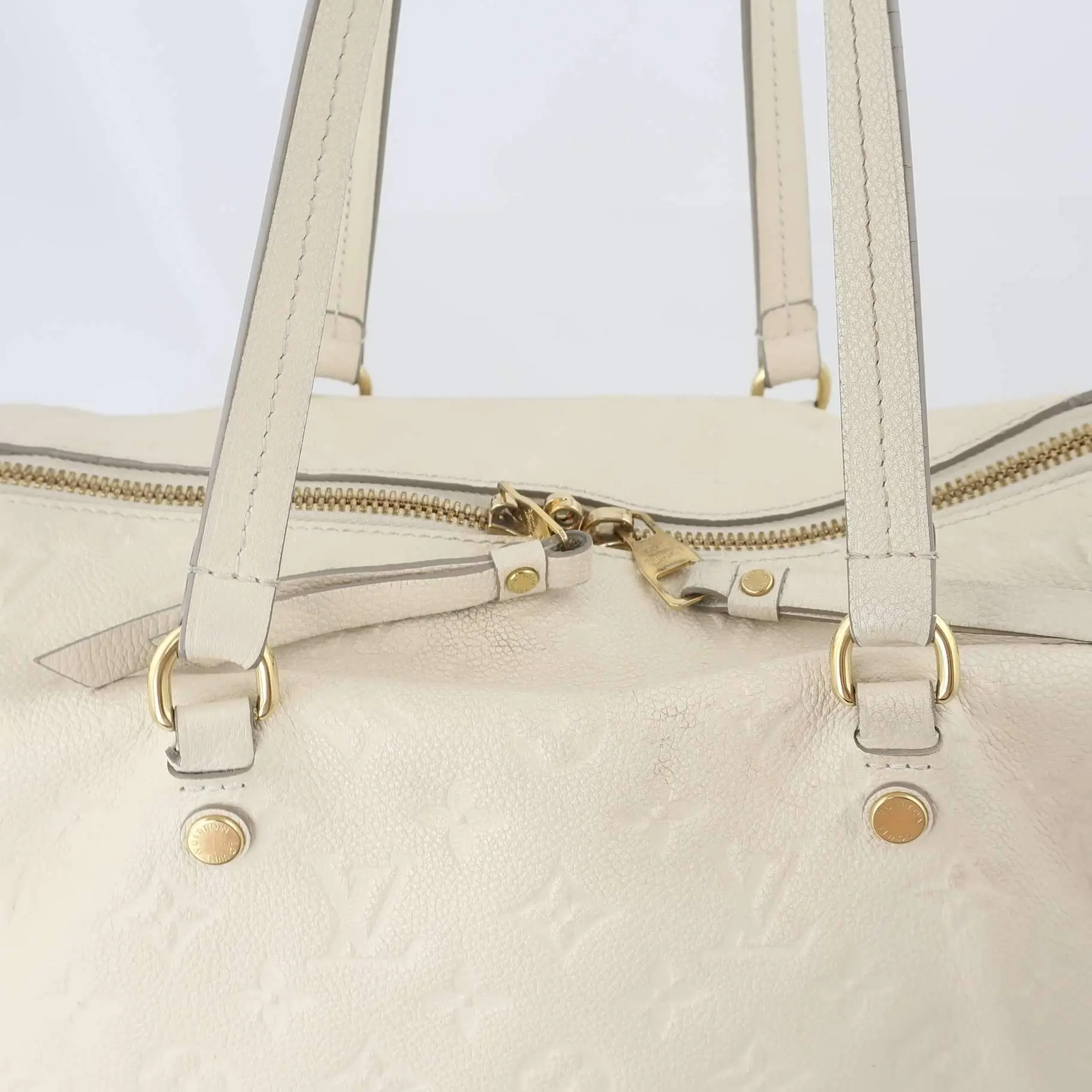 Louis Vuitton Lumineuse PM Empreinte Neige Bag - Image 13