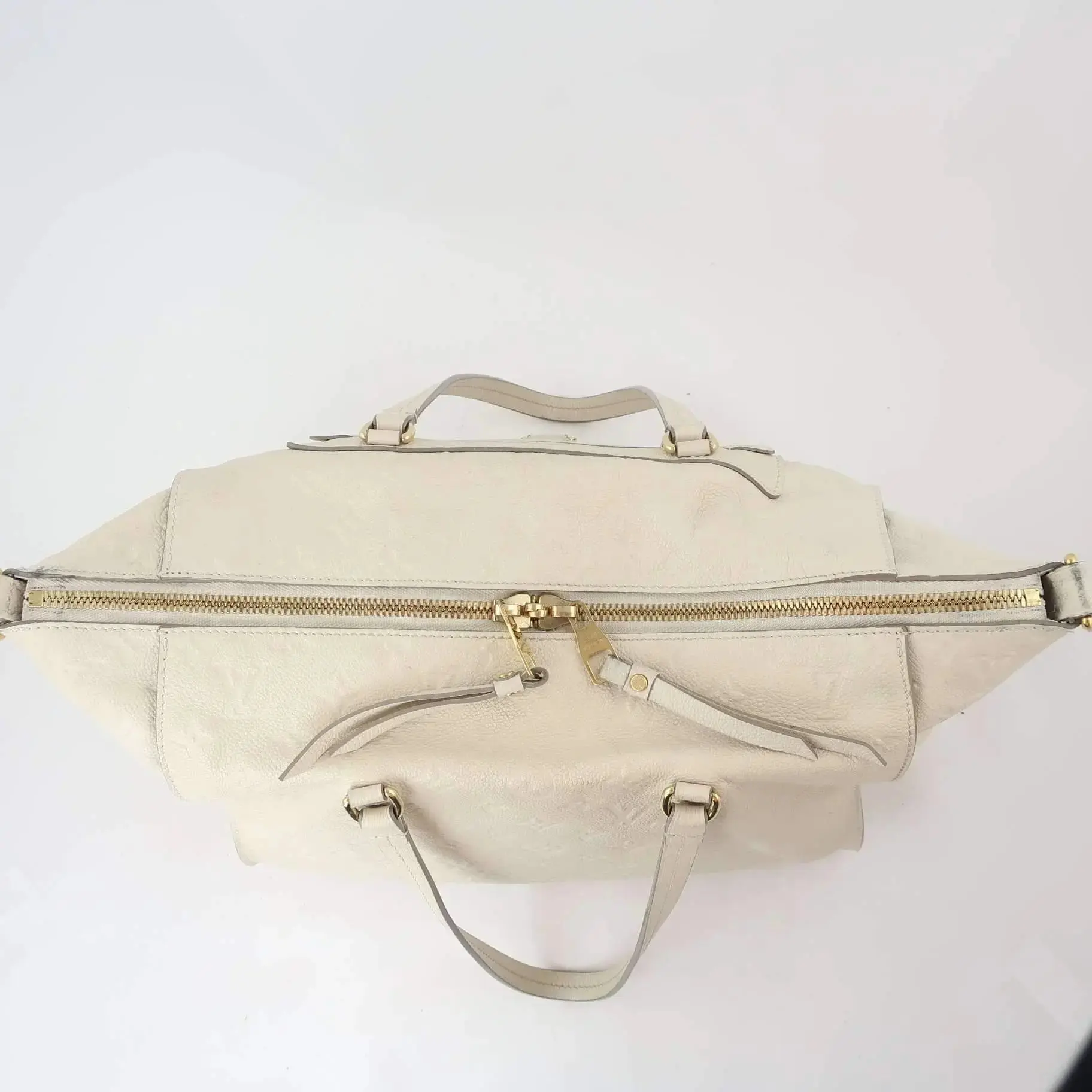 Louis Vuitton Lumineuse PM Empreinte Neige Bag - Image 17