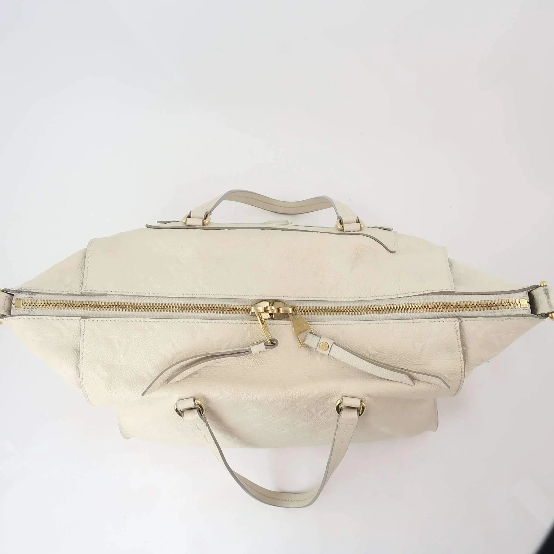 Louis Vuitton Lumineuse PM Empreinte Neige Bag - Image 31