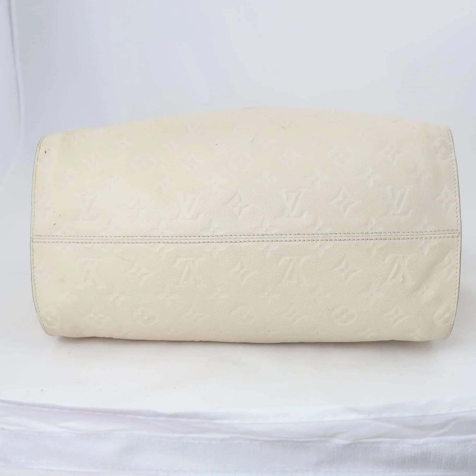 Louis Vuitton Lumineuse PM Empreinte Neige Bag - Image 7