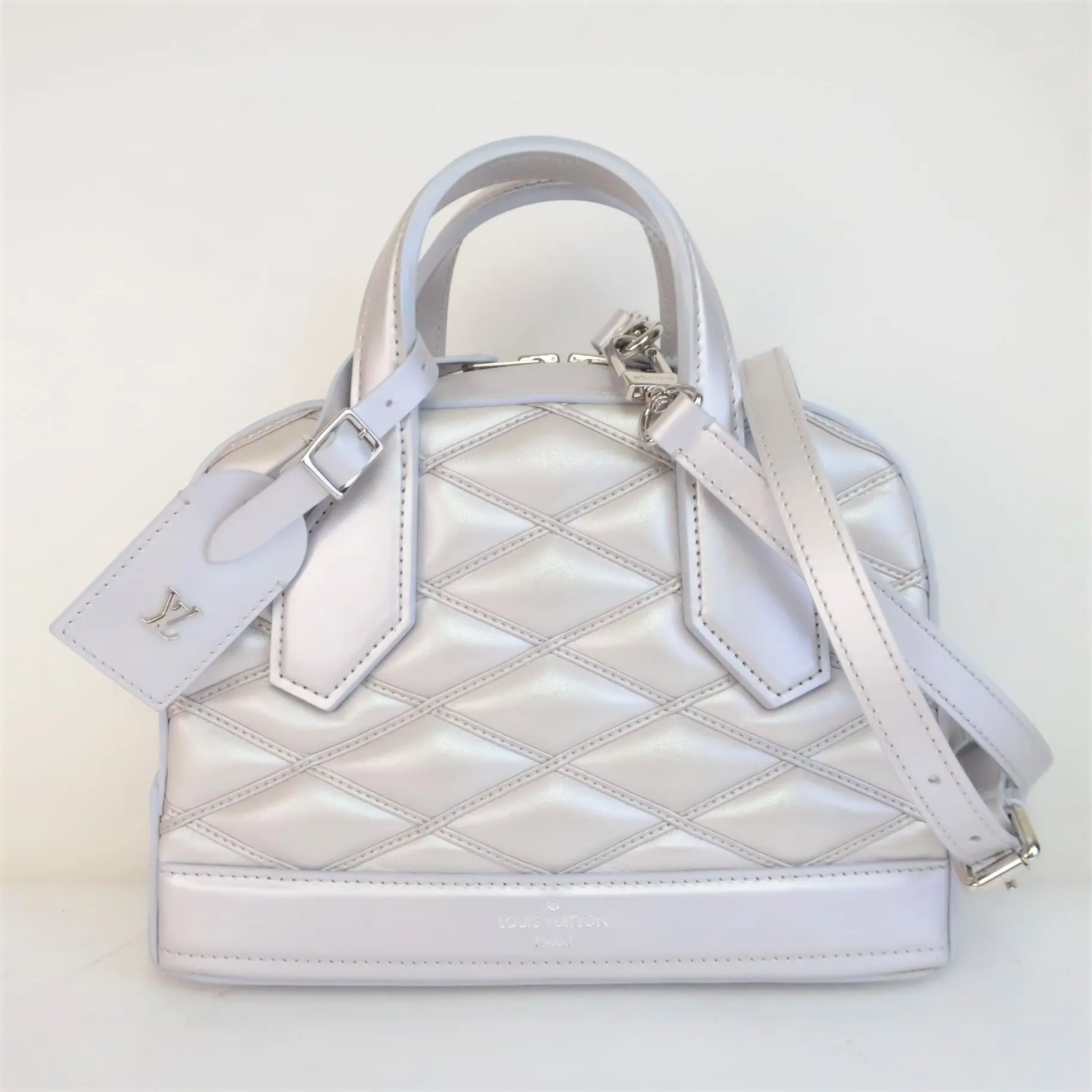 Louis Vuitton Malletage Dora Silver Crossbody bag - Image 4