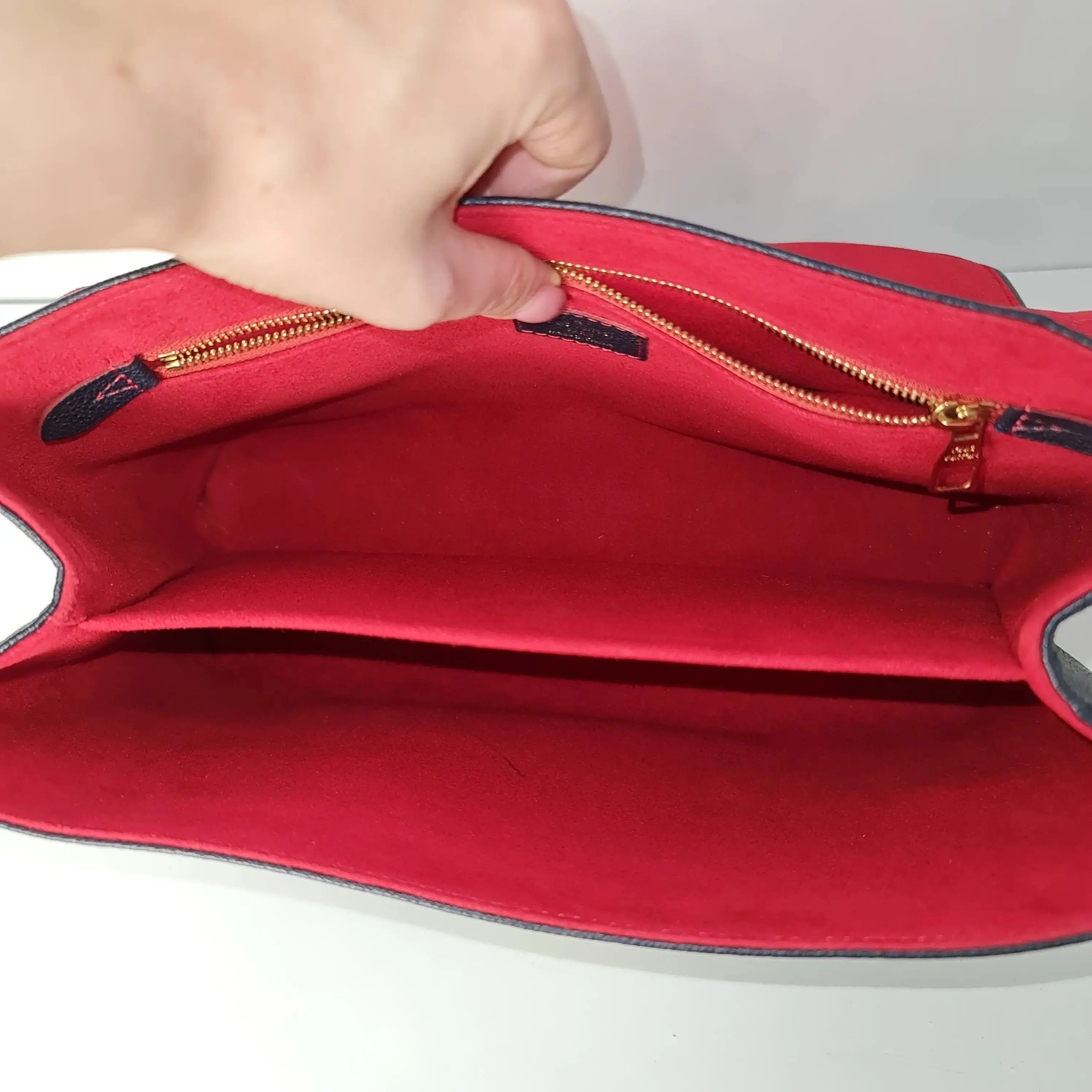 Louis Vuitton Marine Rouge Monogram Empreinte Leather Saint Germain MM Crossbody Bag (753) - Image 7