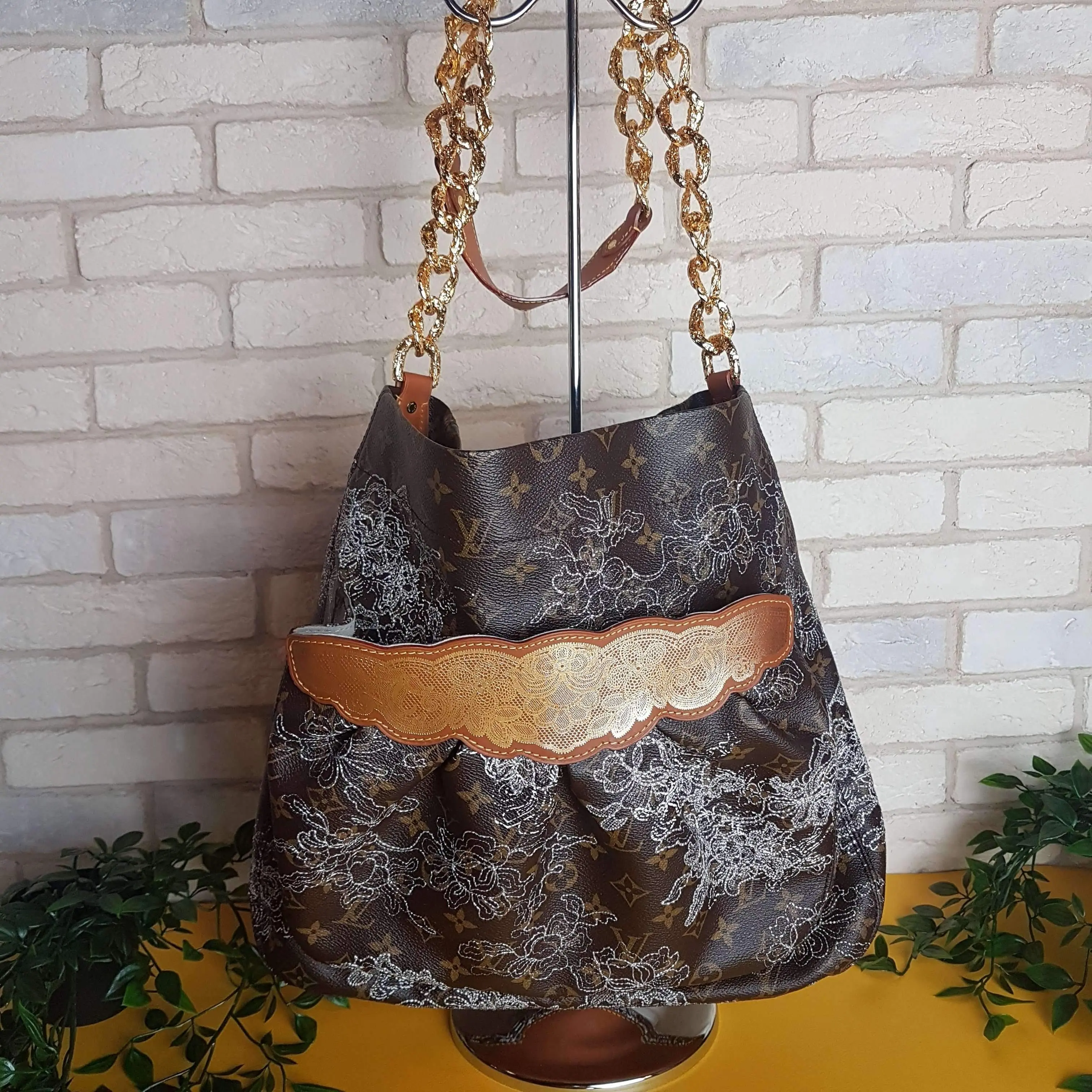 Louis Vuitton Fersen Dentellle Silver Monogram bag - Image 4