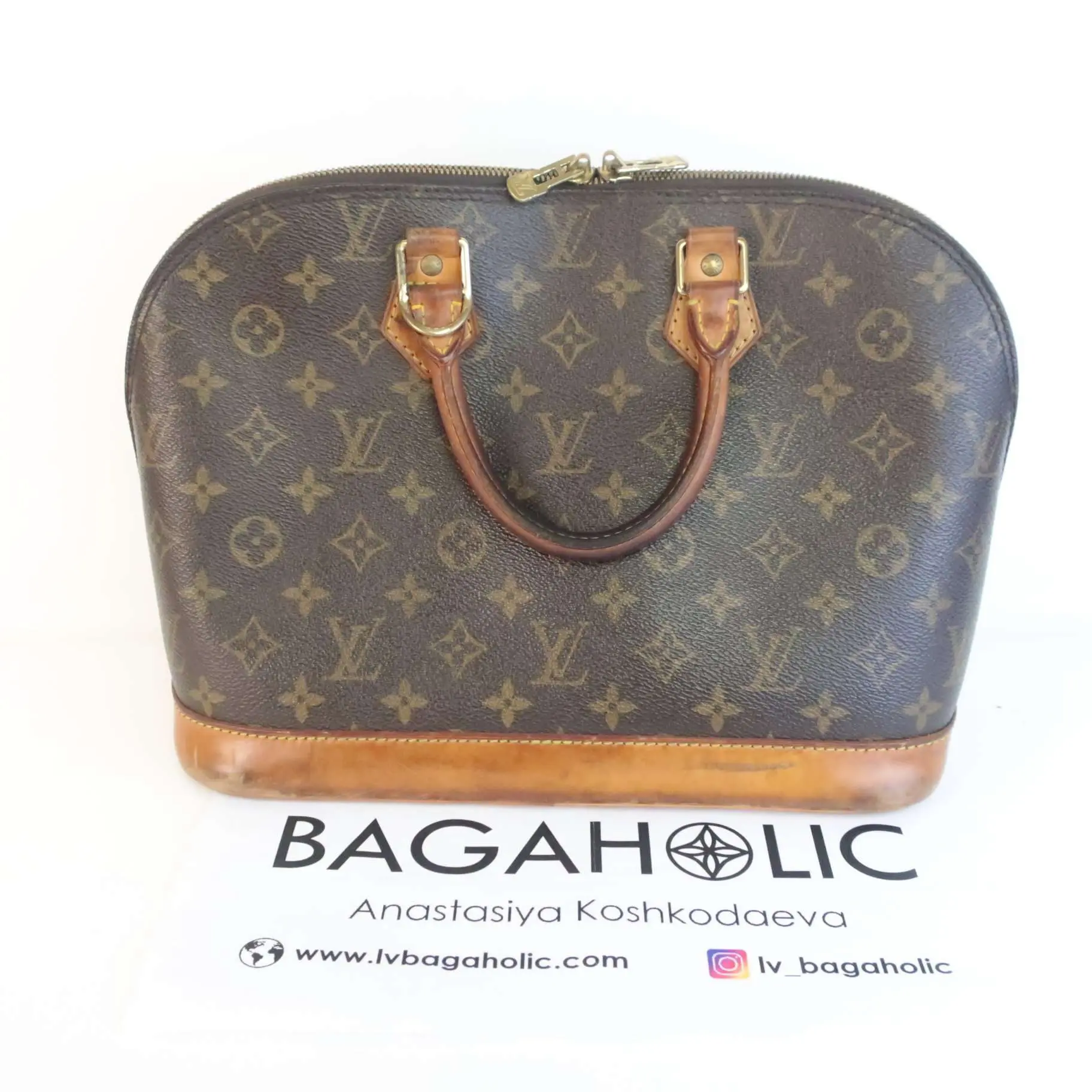 Louis Vuitton Monogram Canvas Alma PM Bag - Image 3