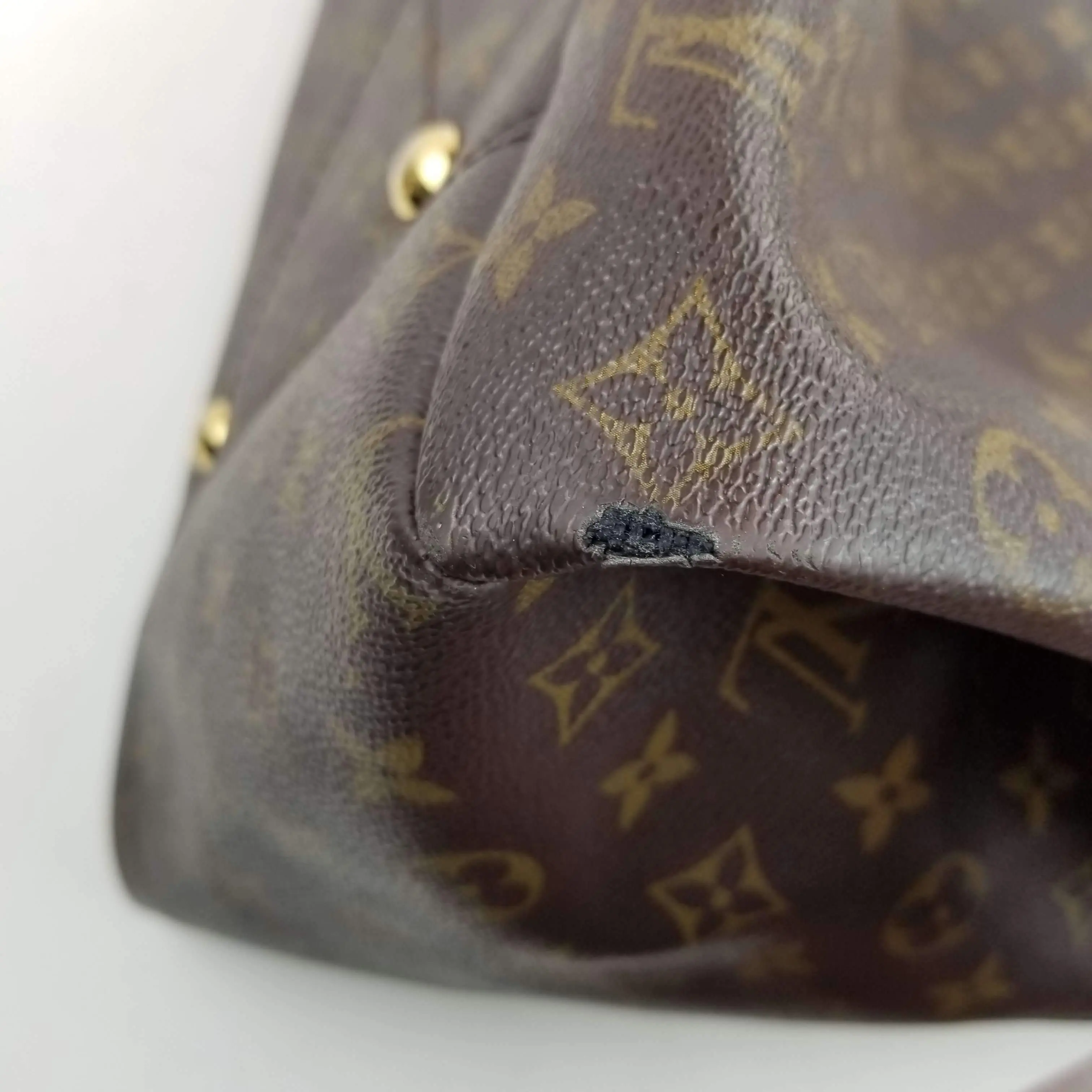 Louis Vuitton Monogram Canvas Artsy MM Bag - Image 10