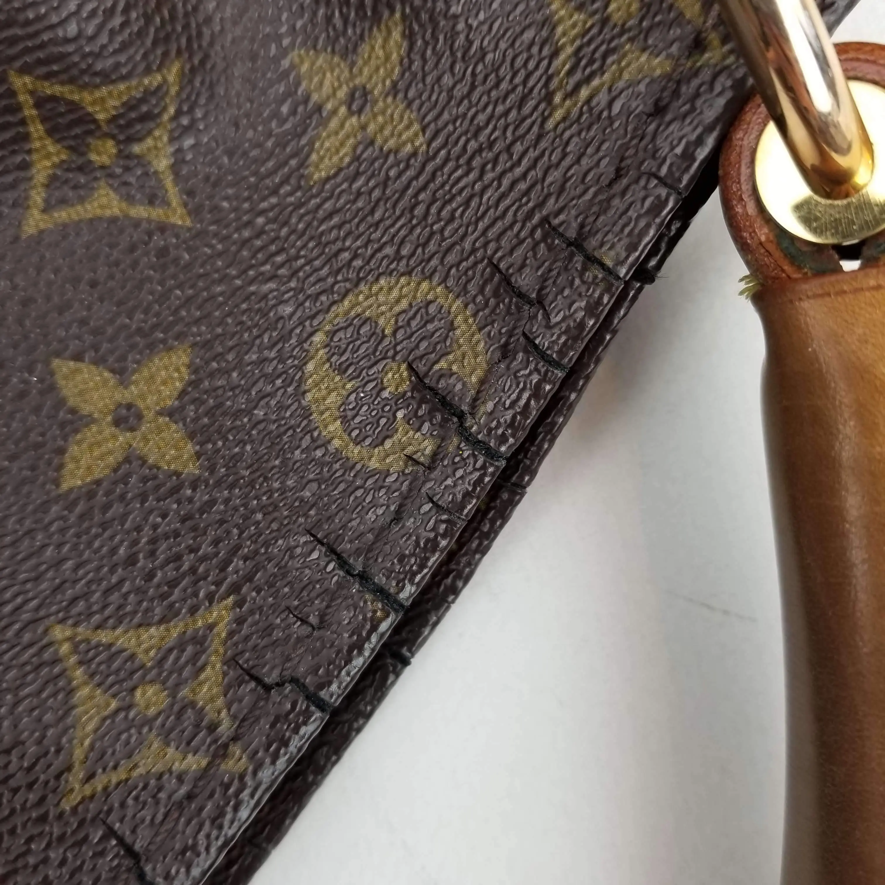Louis Vuitton Monogram Canvas Artsy MM Bag - Image 6
