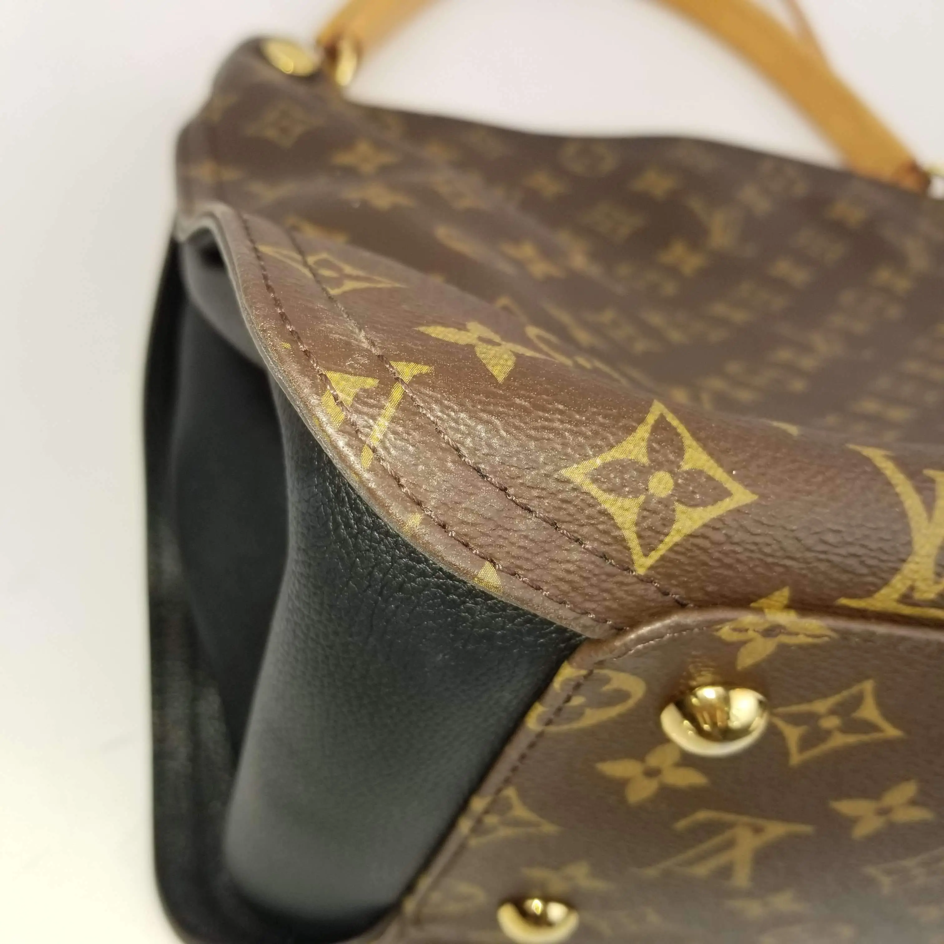 Louis Vuitton Monogram Canvas Noir Black Gaia Bag - Image 13