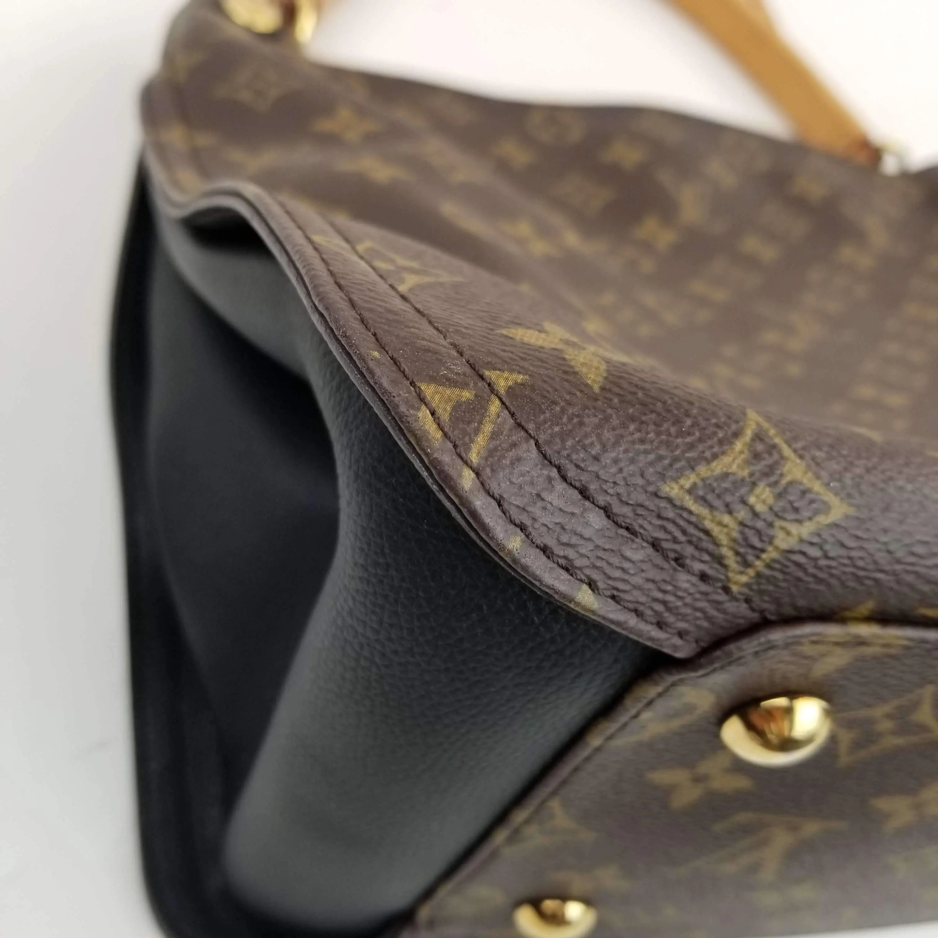 Louis Vuitton Monogram Canvas Noir Black Gaia Bag - Image 15