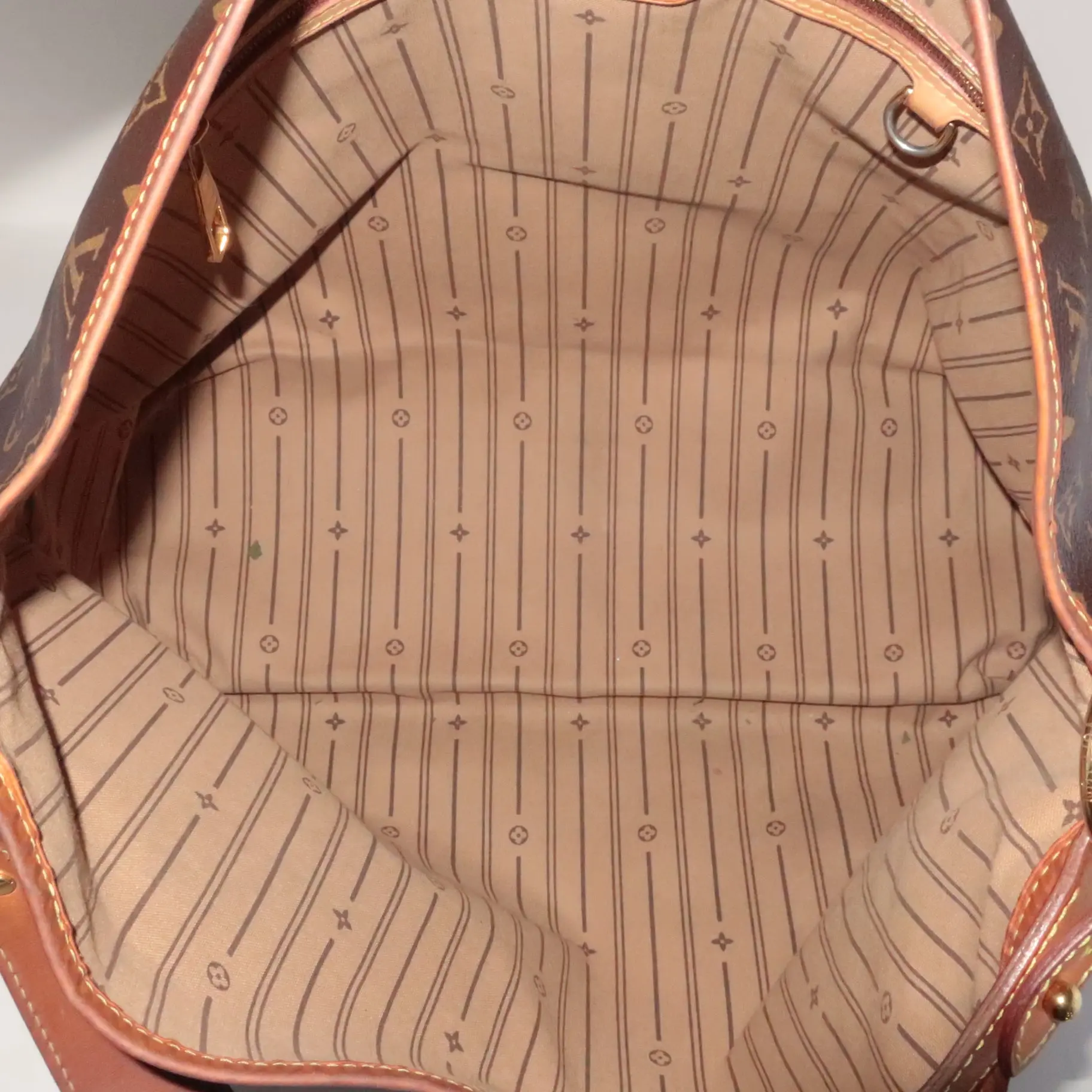 Louis Vuitton Monogram Canvas Delightful GM hobo Bag - Image 5