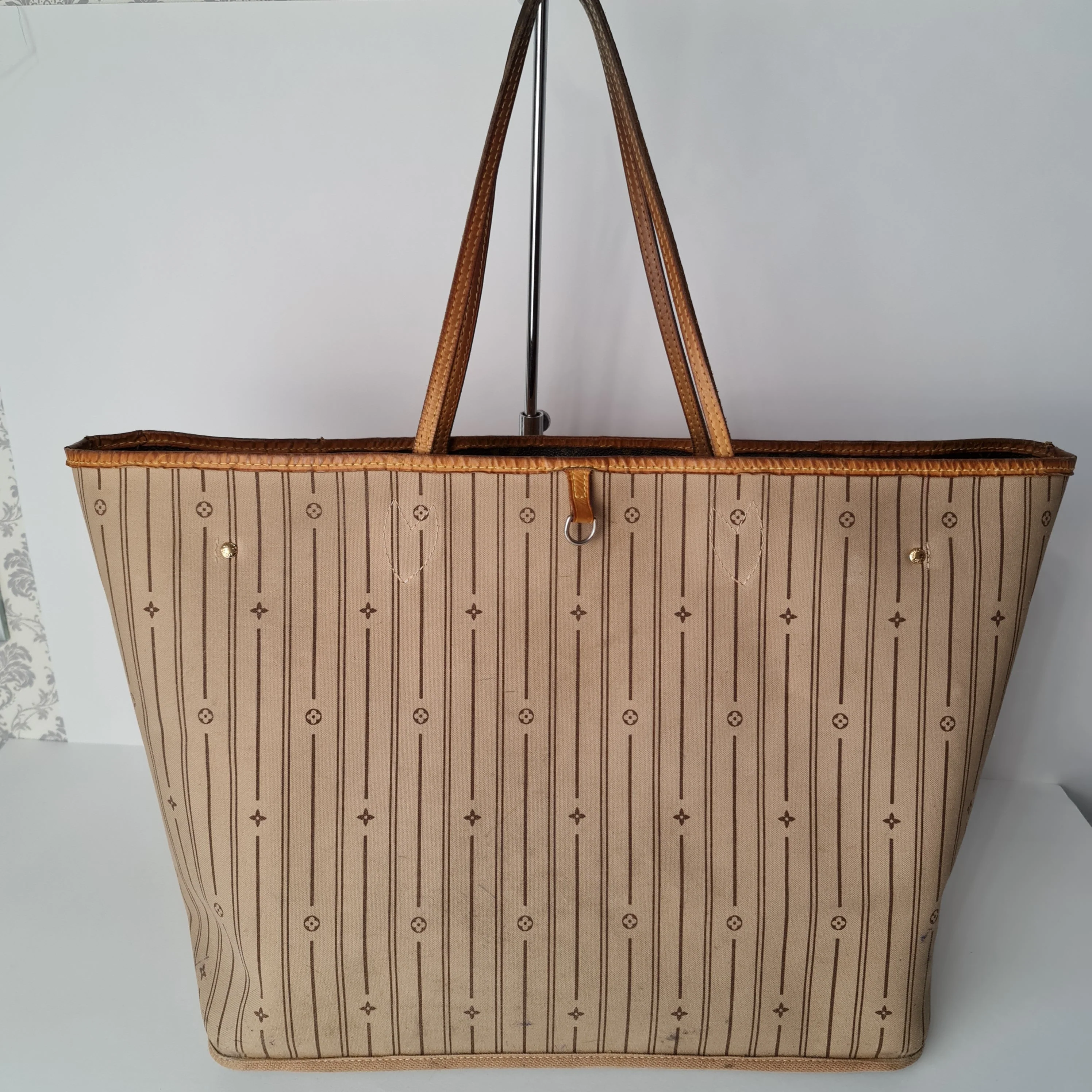 Louis Vuitton Monogram Canvas Neverfull GM Shoulder Bag (750) - Image 5