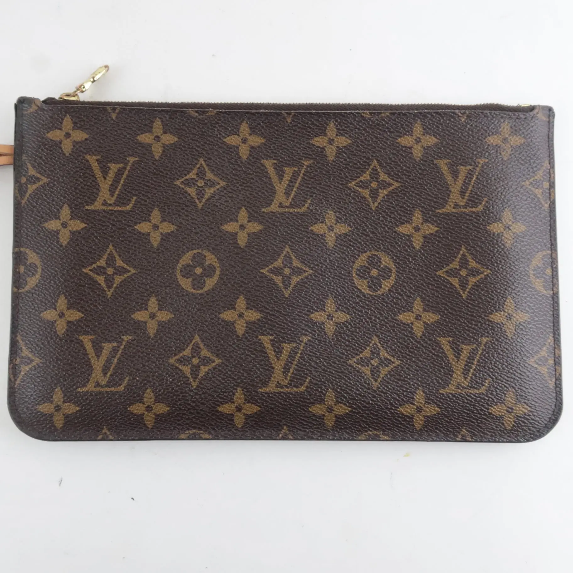 Louis Vuitton Monogram Canvas Neverfull MM Bag With Pouch - Image 13