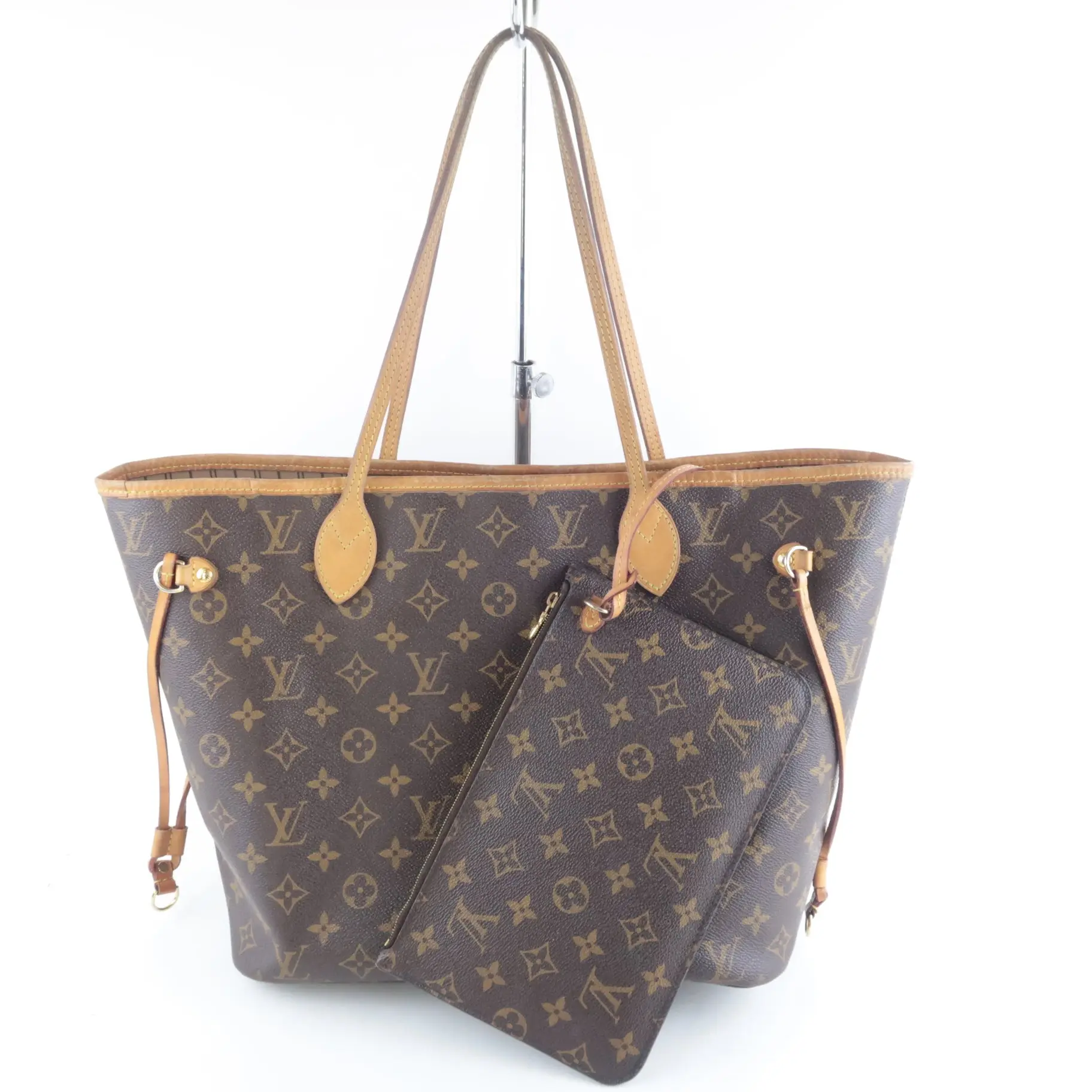 Louis Vuitton Monogram Canvas Neverfull MM Bag With Pouch - Image 3