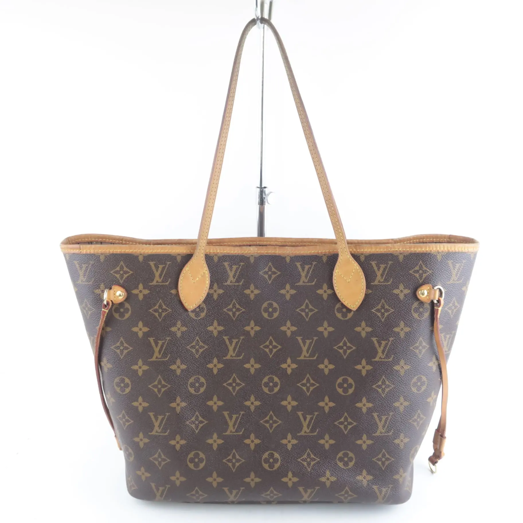 Louis Vuitton Monogram Canvas Neverfull MM Bag With Pouch - Image 5