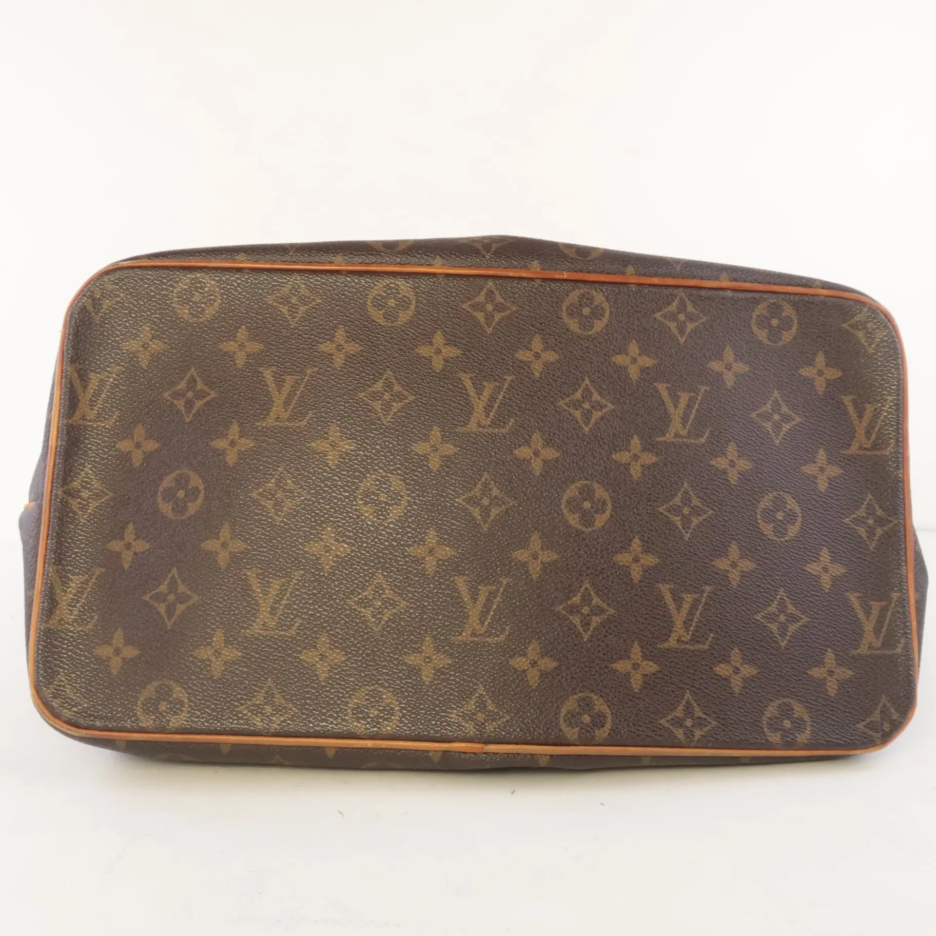 Louis Vuitton Monogram Palermo GM Shoulder Bag - Image 6