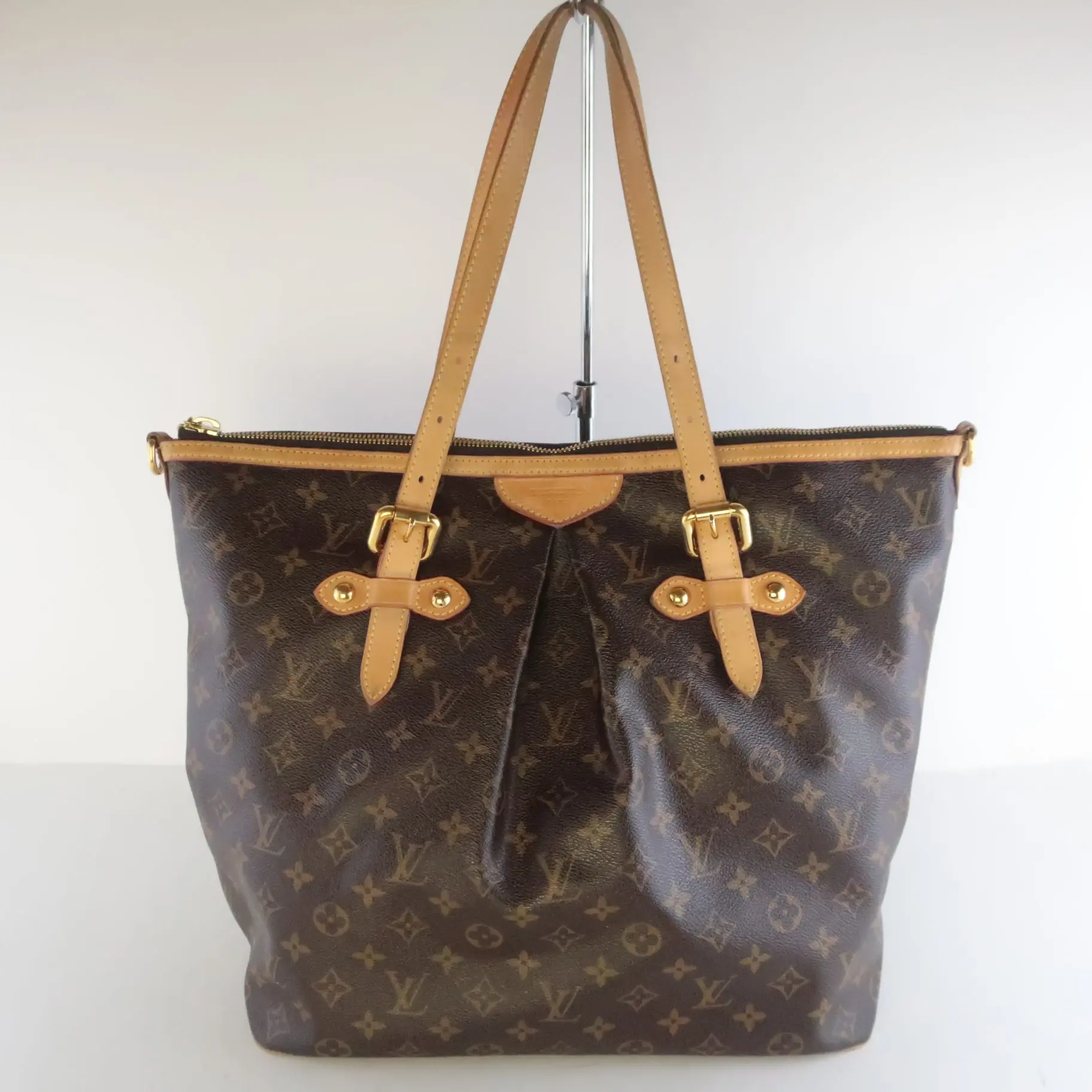 Louis Vuitton Monogram Palermo GM Bag - Image 5