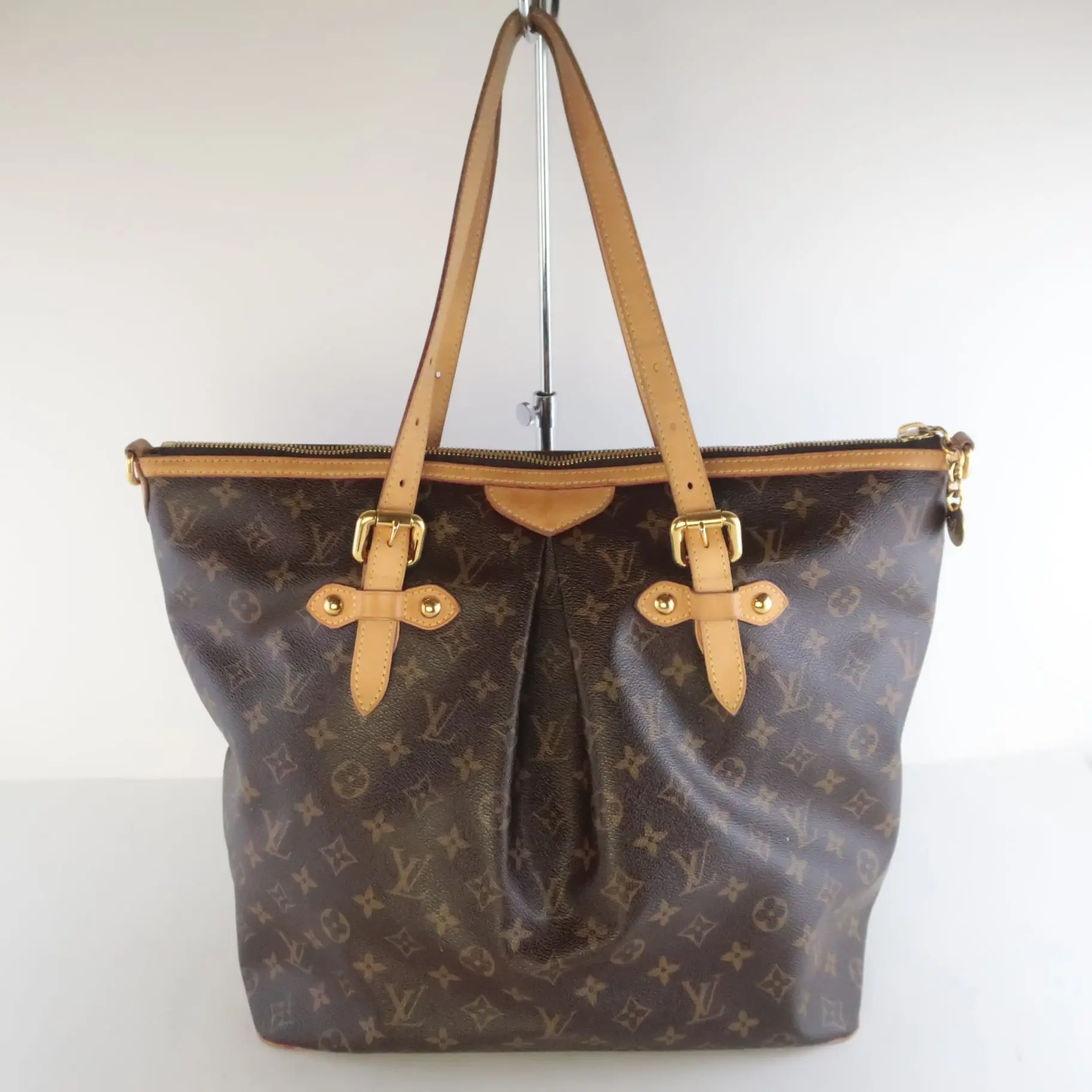 Louis Vuitton Monogram Palermo GM Bag - Image 7
