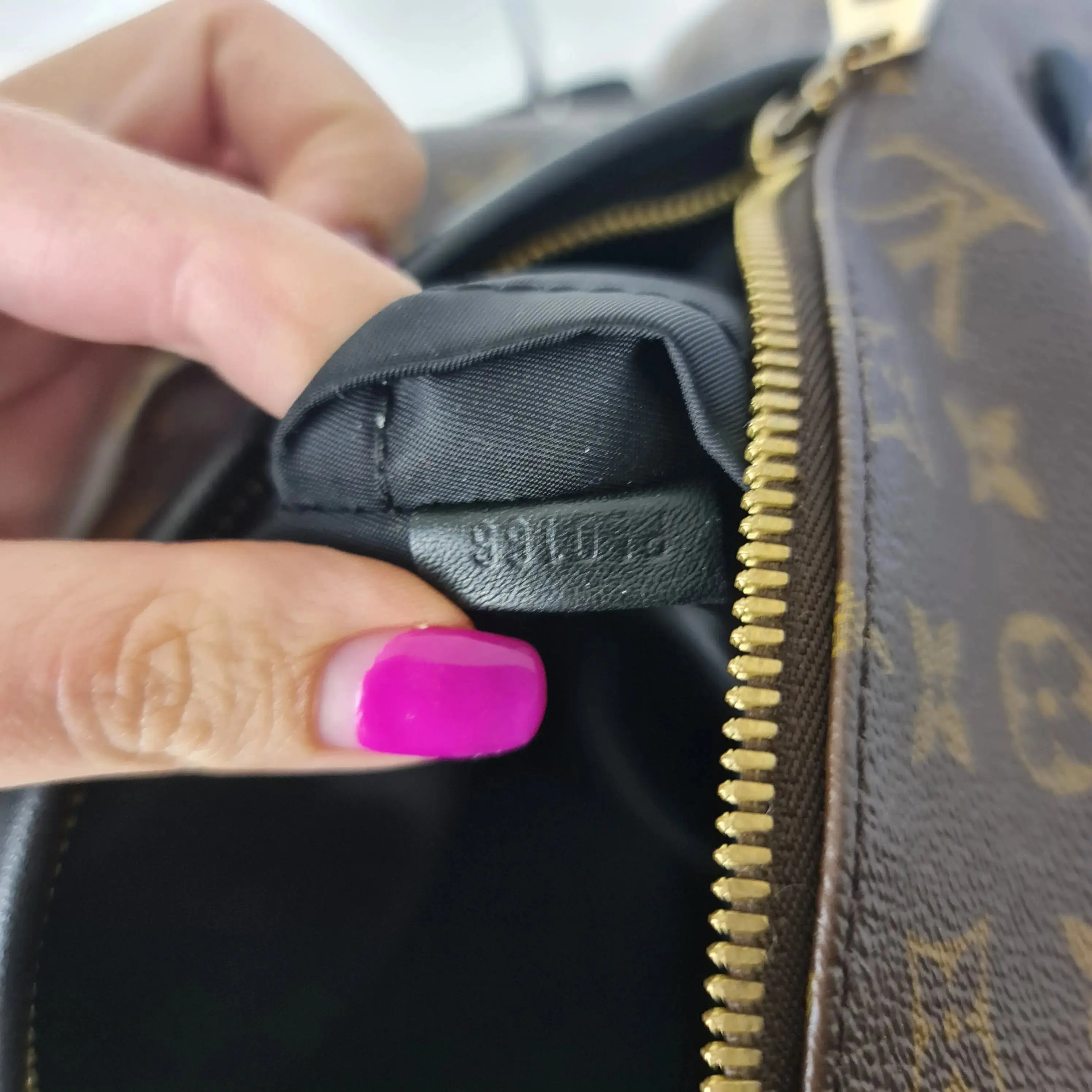 Louis Vuitton Monogram Canvas Palm Springs MM Backpack (766) - Image 25