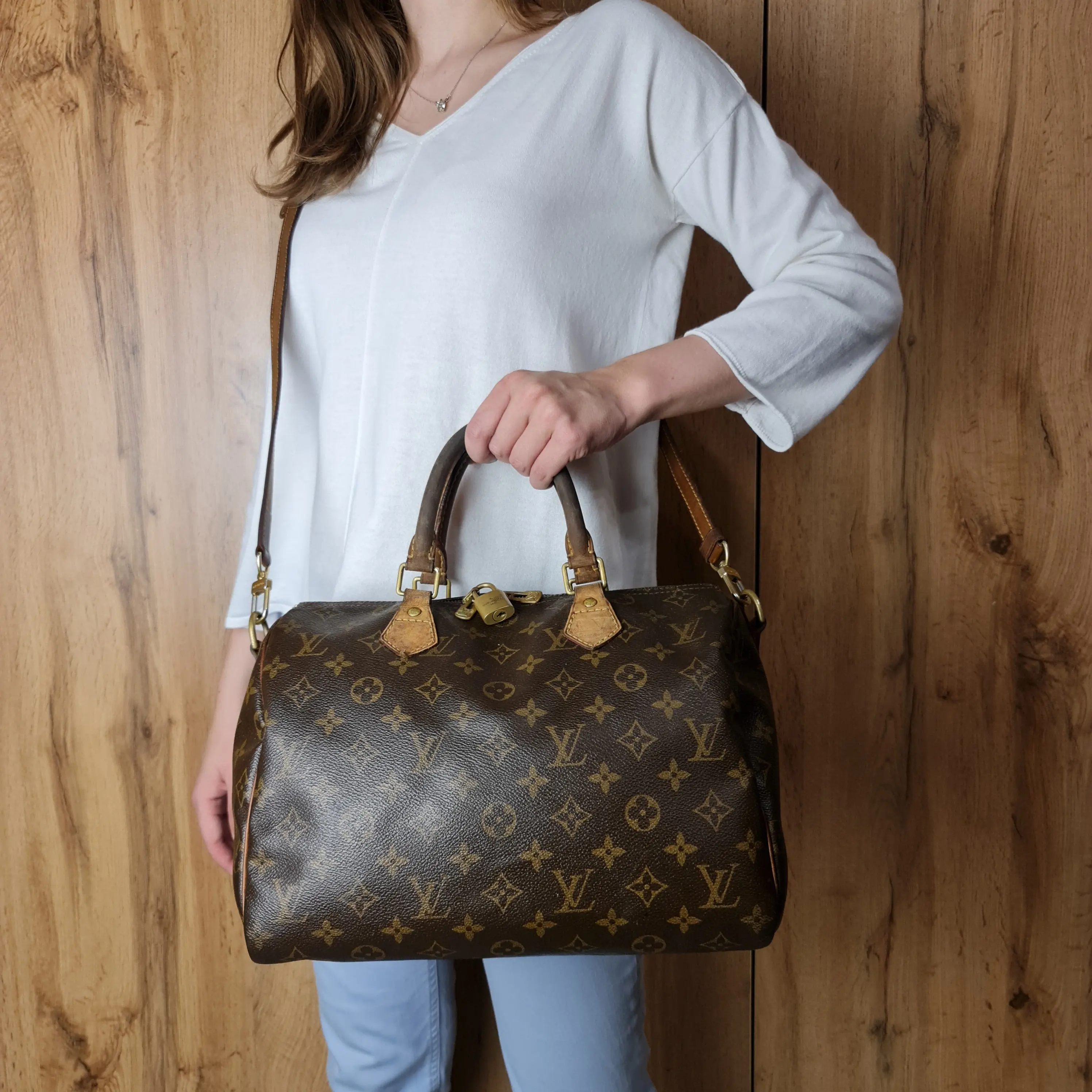 Louis Vuitton Monogram Canvas Speedy 30 Bandouliere Bag (with faded initials) (784) - Image 10