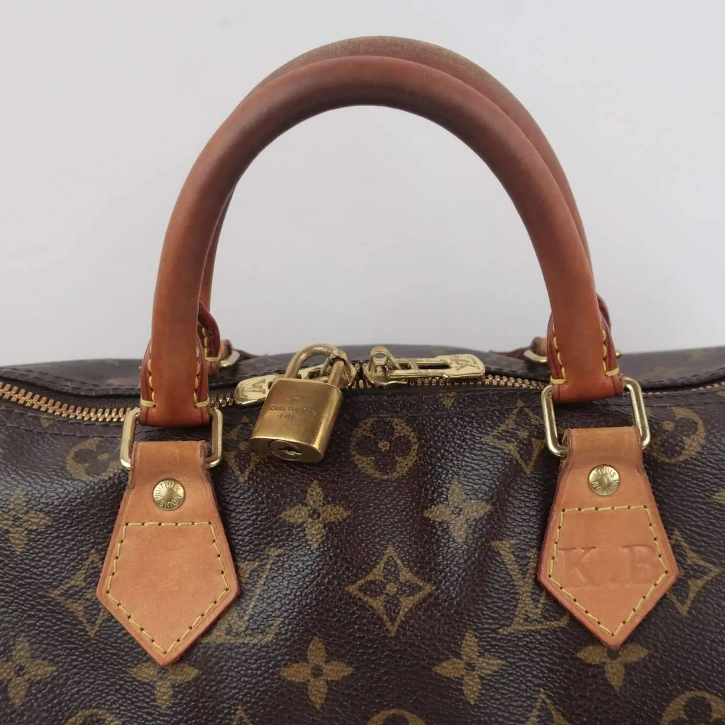 Louis Vuitton Monogram Canvas Speedy 30 Bandouliere Bag (with initials) - Image 40